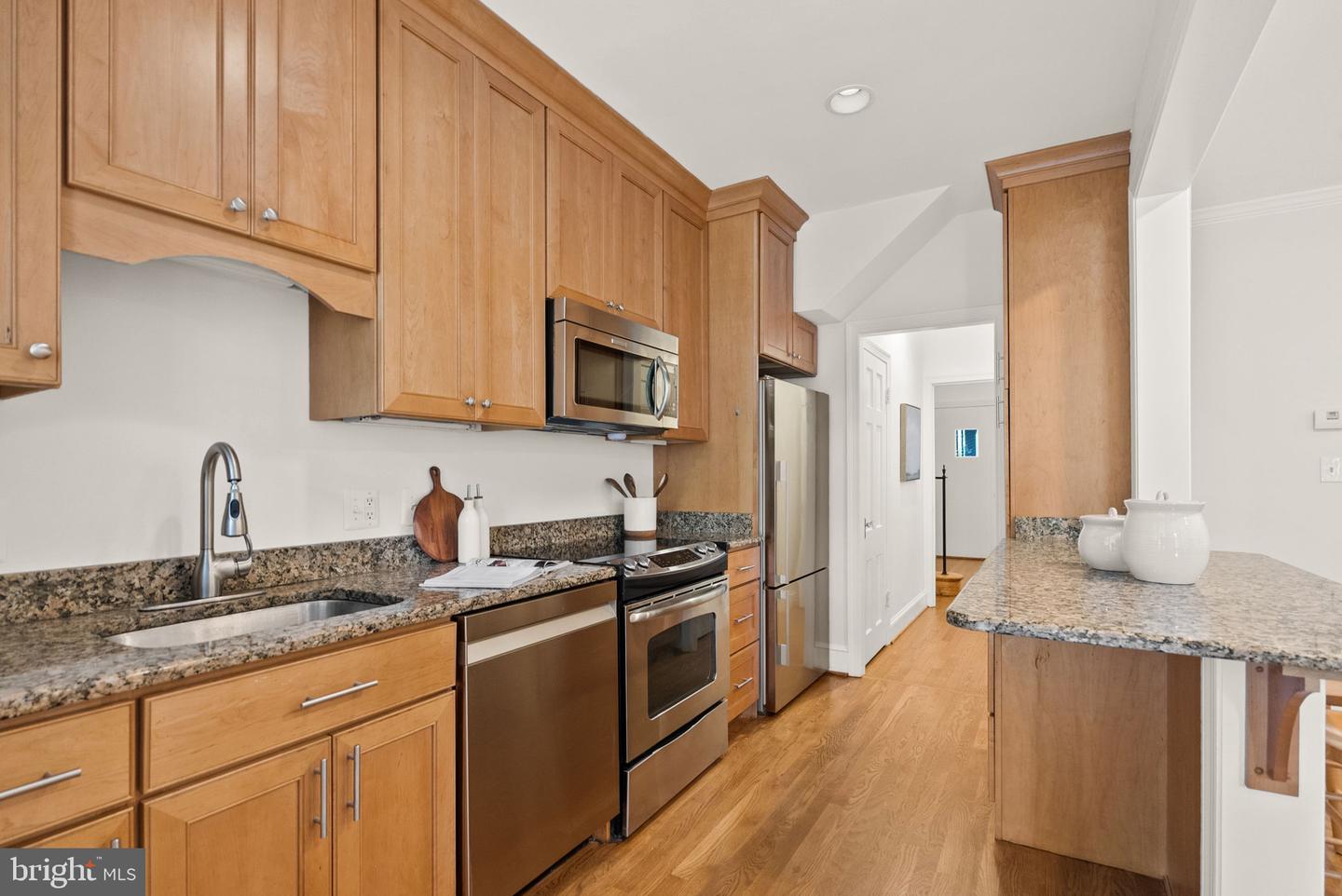 3819 T ST NW, WASHINGTON, District Of Columbia 20007, 5 Bedrooms Bedrooms, 11 Rooms Rooms,3 BathroomsBathrooms,Residential,For sale,3819 T ST NW,DCDC2225168 MLS # DCDC2225168