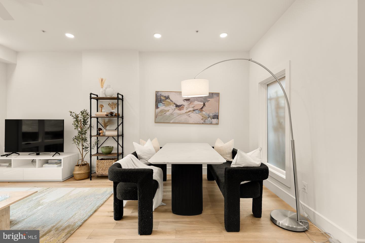 1729 T ST NW #4, WASHINGTON, District Of Columbia 20009, 3 Bedrooms Bedrooms, ,2 BathroomsBathrooms,Residential,For sale,1729 T ST NW #4,DCDC2225180 MLS # DCDC2225180