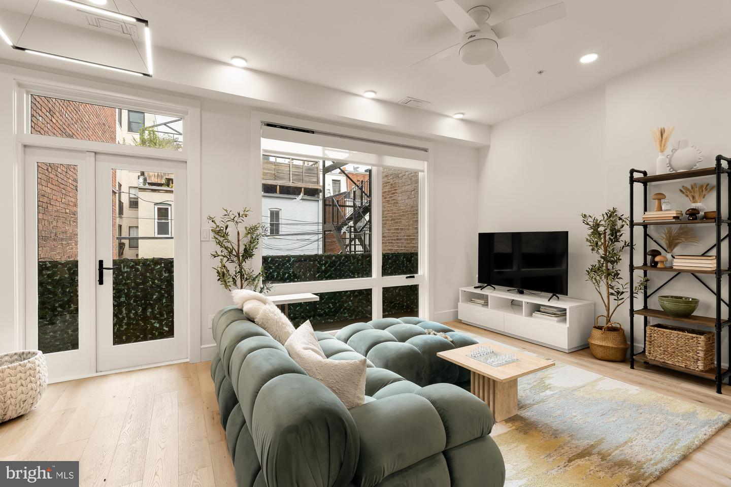 1729 T ST NW #4, WASHINGTON, District Of Columbia 20009, 3 Bedrooms Bedrooms, ,2 BathroomsBathrooms,Residential,For sale,1729 T ST NW #4,DCDC2225180 MLS # DCDC2225180
