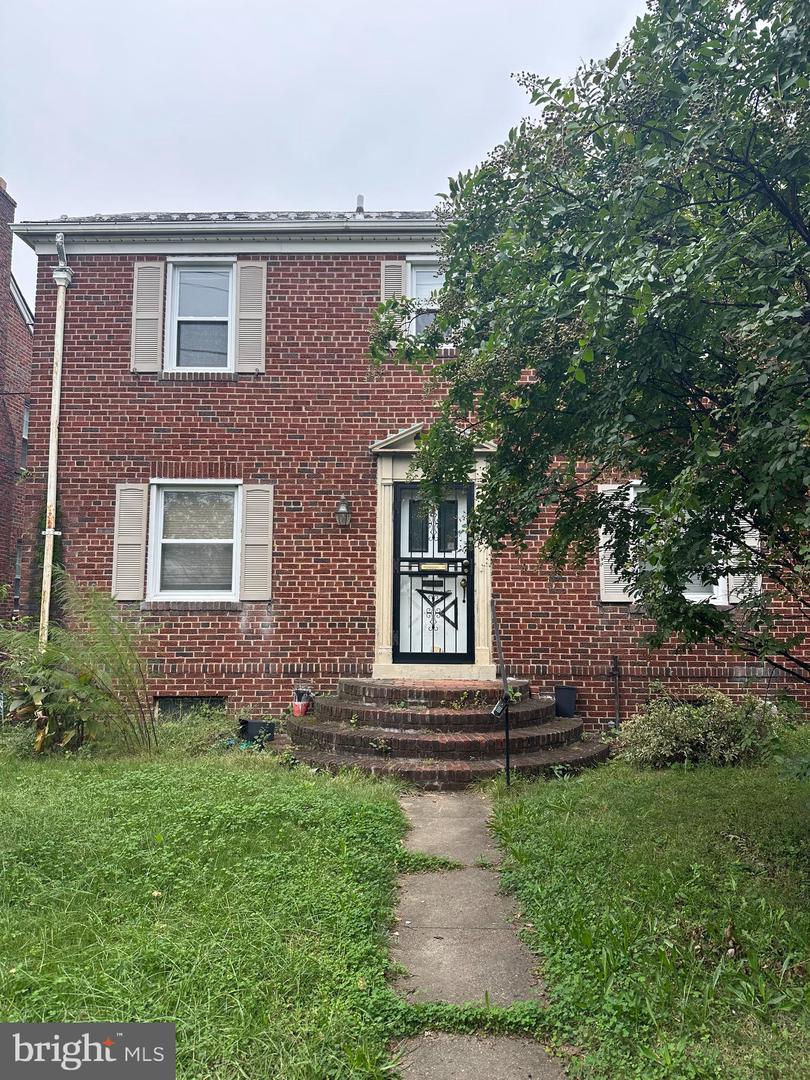 1115 42ND ST NE, WASHINGTON, District Of Columbia 20019, 3 Bedrooms Bedrooms, ,2 BathroomsBathrooms,Residential,For sale,1115 42ND ST NE,DCDC2225198 MLS # DCDC2225198