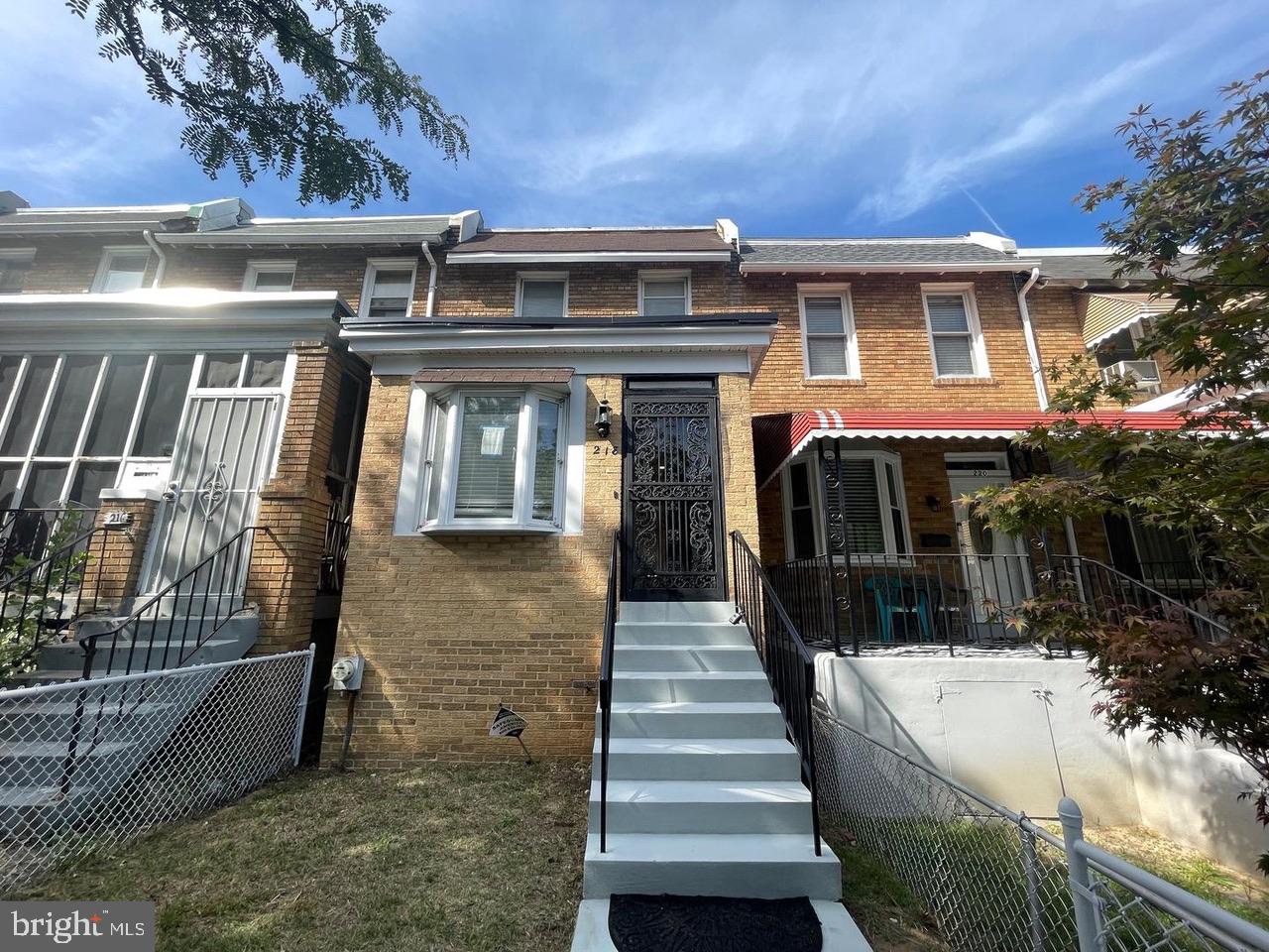 218 BRYANT ST NE, WASHINGTON, District Of Columbia 20002, 2 Bedrooms Bedrooms, ,2 BathroomsBathrooms,Residential,For sale,218 BRYANT ST NE,DCDC2225232 MLS # DCDC2225232
