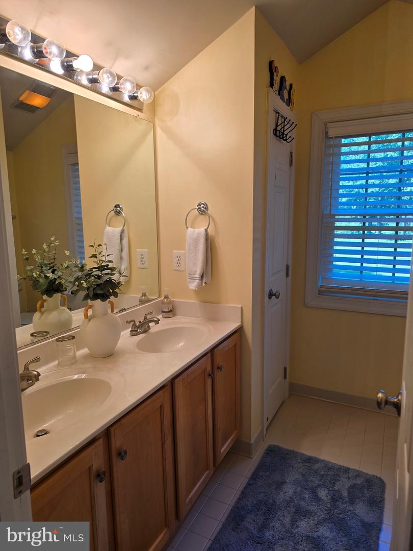 5214 SWAIN DR, WARRENTON, Virginia 20187, 4 Bedrooms Bedrooms, ,4 BathroomsBathrooms,Residential,For sale,5214 SWAIN DR,VAFQ2018564 MLS # VAFQ2018564