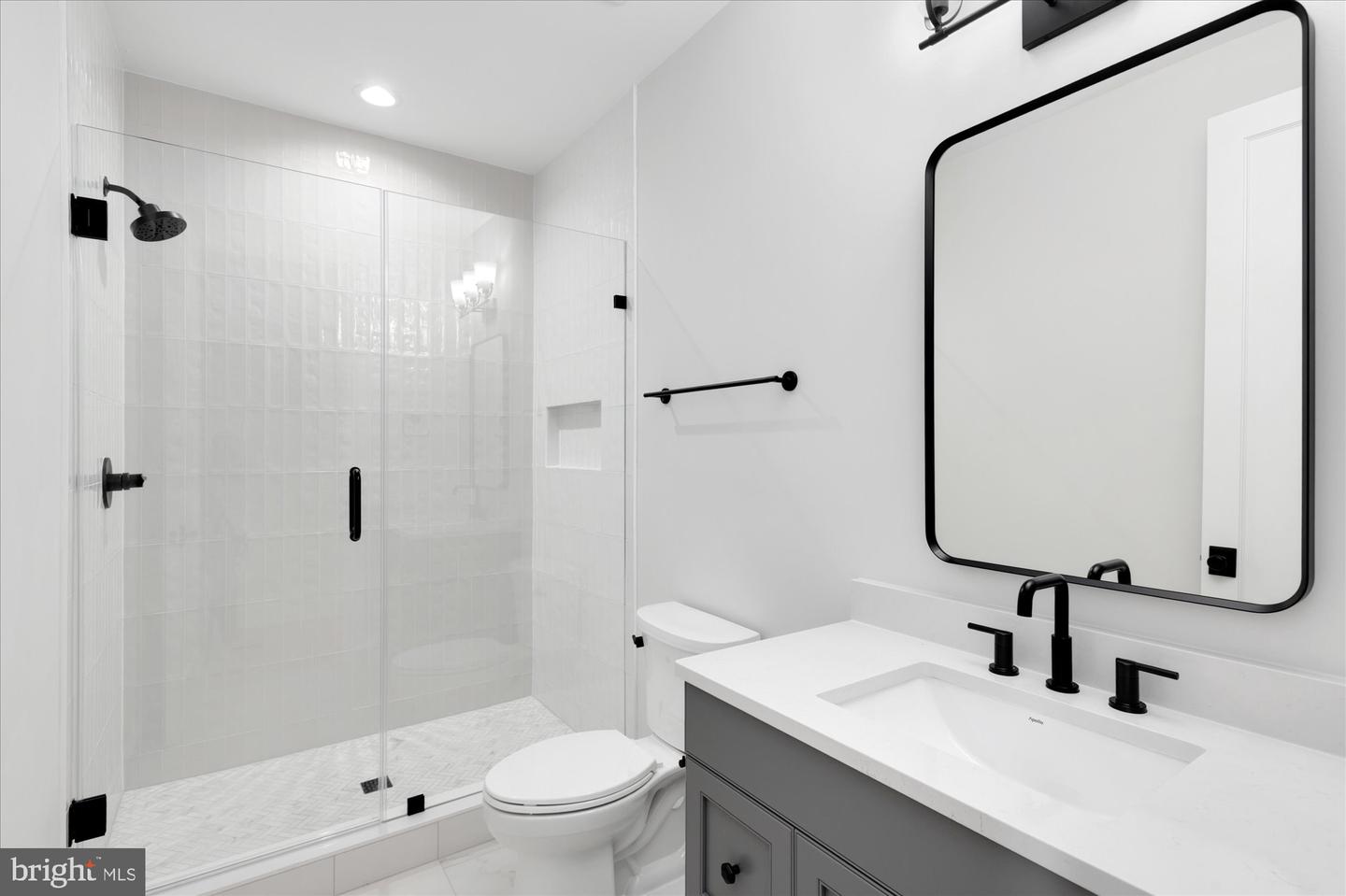1446 COLA DR, MCLEAN, Virginia 22101, 6 Bedrooms Bedrooms, ,7 BathroomsBathrooms,Residential,For sale,1446 COLA DR,VAFX2272130 MLS # VAFX2272130