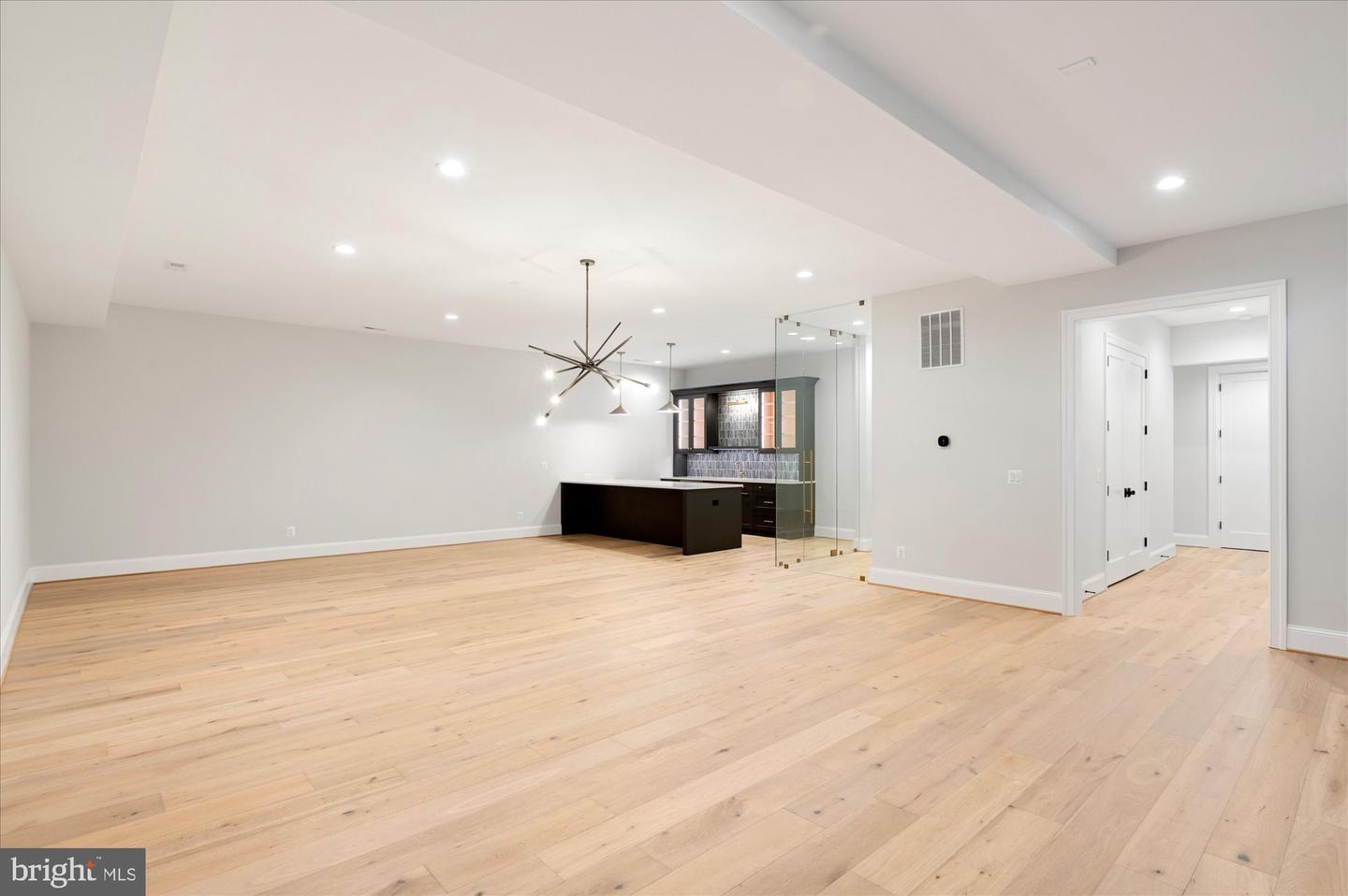 1446 COLA DR, MCLEAN, Virginia 22101, 6 Bedrooms Bedrooms, ,7 BathroomsBathrooms,Residential,For sale,1446 COLA DR,VAFX2272130 MLS # VAFX2272130