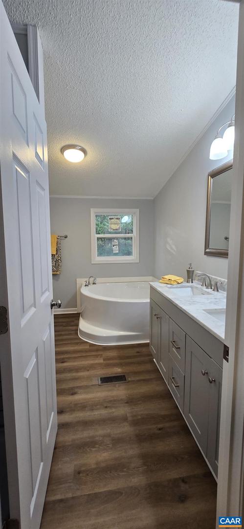 599 BEALS LN, SCOTTSVILLE, Virginia 24590, 4 Bedrooms Bedrooms, ,2 BathroomsBathrooms,Residential,For sale,599 BEALS LN,669605 MLS # 669605