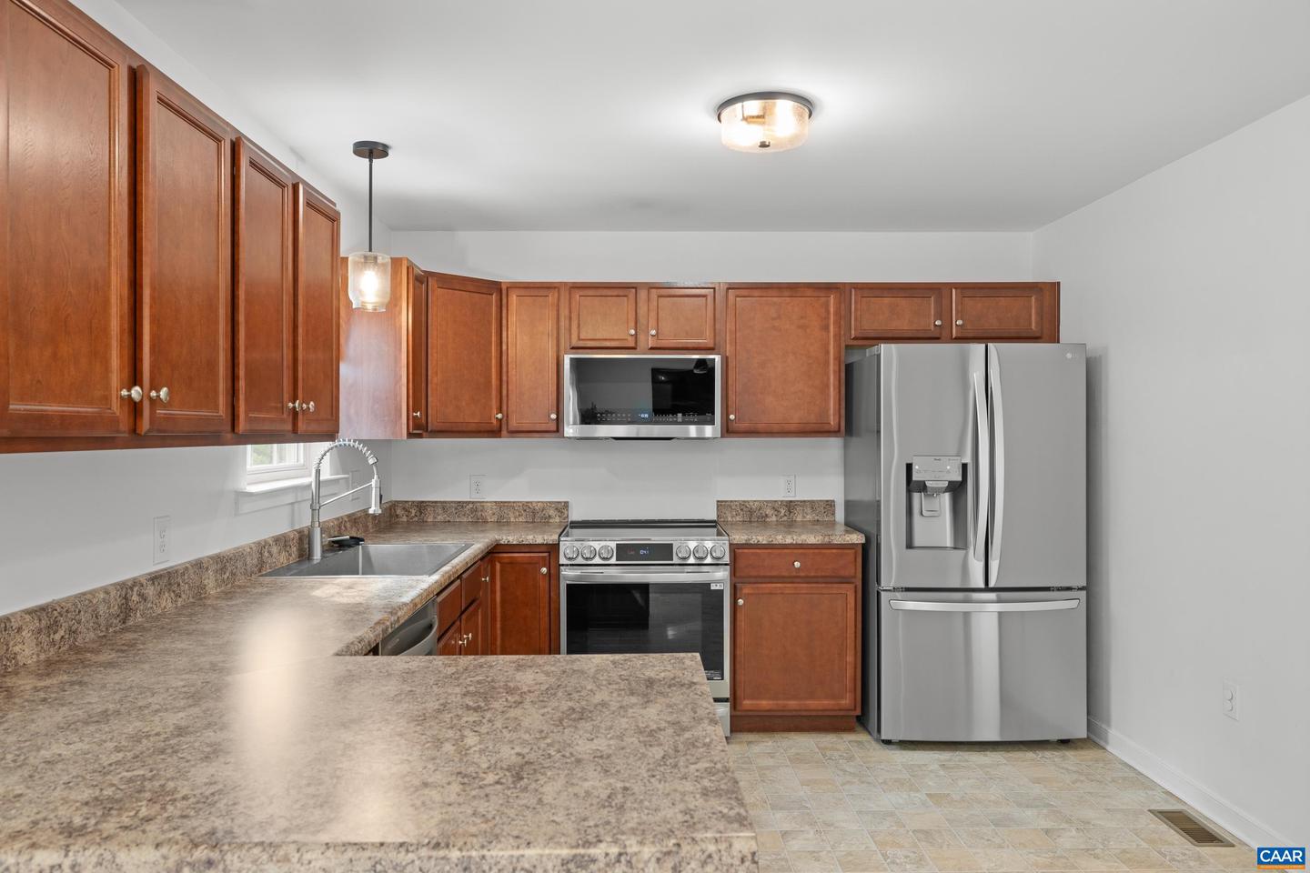432 GLEN CIR, TROY, Virginia 22974, 4 Bedrooms Bedrooms, ,2 BathroomsBathrooms,Residential,For sale,432 GLEN CIR,669607 MLS # 669607