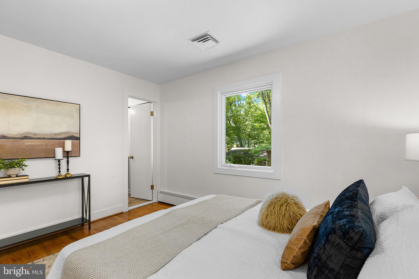 6353 CROSSWOODS DR, FALLS CHURCH, Virginia 22044, 4 Bedrooms Bedrooms, ,3 BathroomsBathrooms,Residential,For sale,6353 CROSSWOODS DR,VAFX2272232 MLS # VAFX2272232