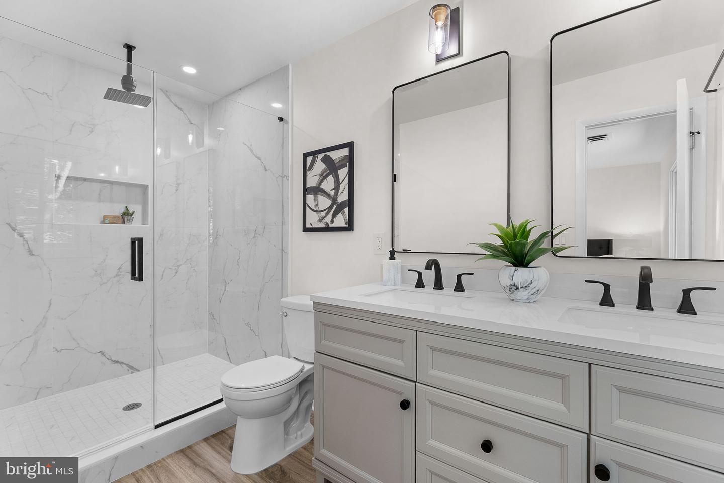 6353 CROSSWOODS DR, FALLS CHURCH, Virginia 22044, 4 Bedrooms Bedrooms, ,3 BathroomsBathrooms,Residential,For sale,6353 CROSSWOODS DR,VAFX2272232 MLS # VAFX2272232