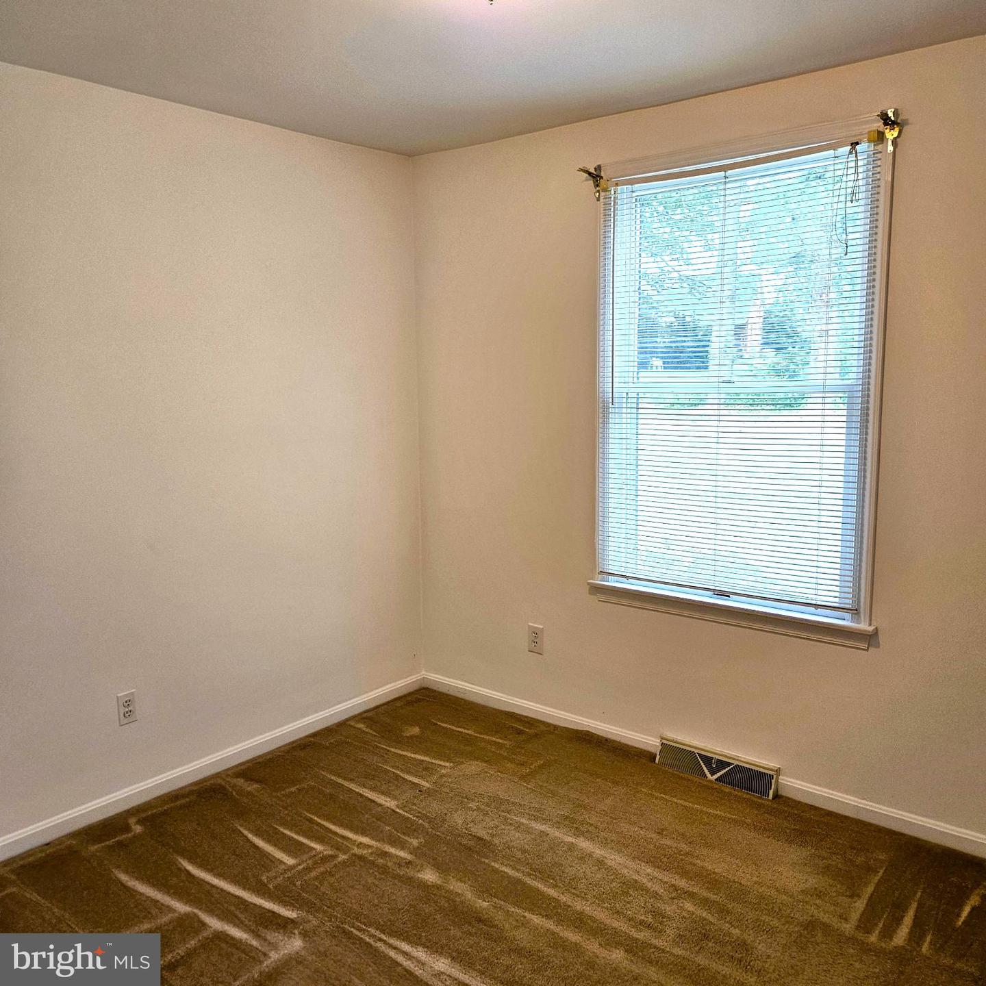 7 SKYLINE LN, WASHINGTON, Virginia 22747, 3 Bedrooms Bedrooms, ,2 BathroomsBathrooms,Residential,For sale,7 SKYLINE LN,VARP2002300 MLS # VARP2002300