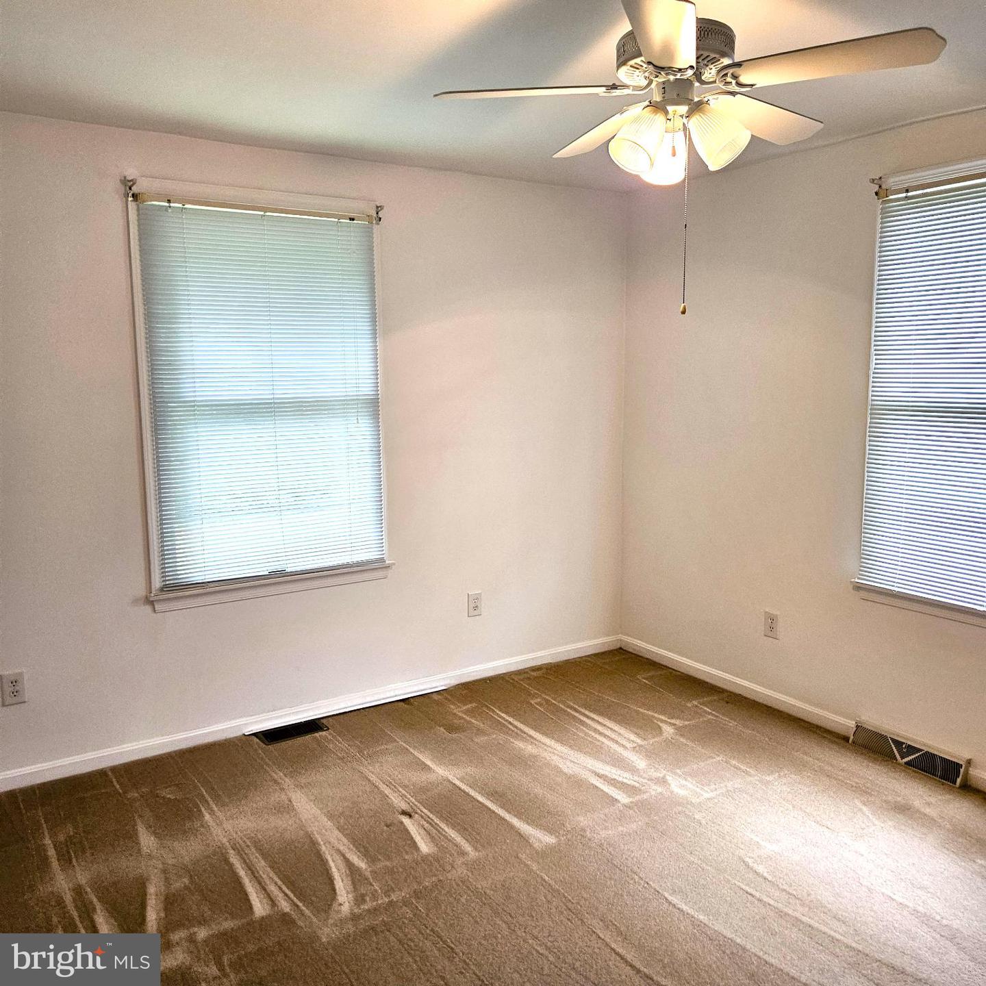 7 SKYLINE LN, WASHINGTON, Virginia 22747, 3 Bedrooms Bedrooms, ,2 BathroomsBathrooms,Residential,For sale,7 SKYLINE LN,VARP2002300 MLS # VARP2002300