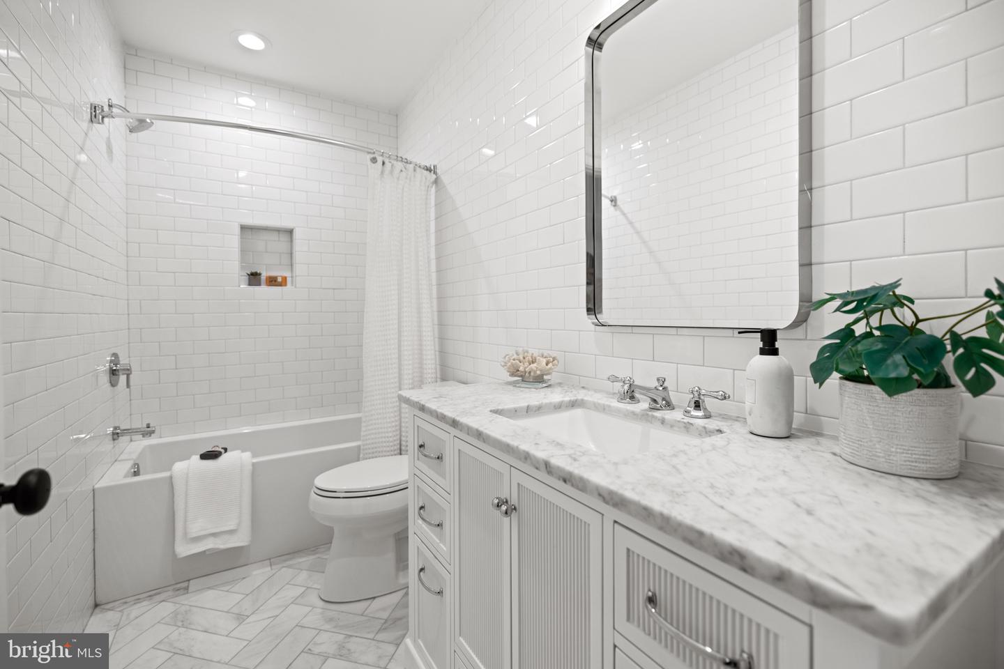 1413 TAYLOR ST NW, WASHINGTON, District Of Columbia 20011, 4 Bedrooms Bedrooms, ,3 BathroomsBathrooms,Residential,For sale,1413 TAYLOR ST NW,DCDC2225270 MLS # DCDC2225270