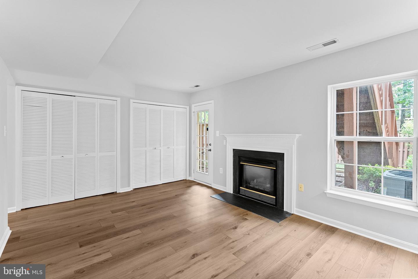 11054 CLOVERTREE CT, MANASSAS, Virginia 20109, 3 Bedrooms Bedrooms, ,2 BathroomsBathrooms,Residential,For sale,11054 CLOVERTREE CT,VAPW2105318 MLS # VAPW2105318