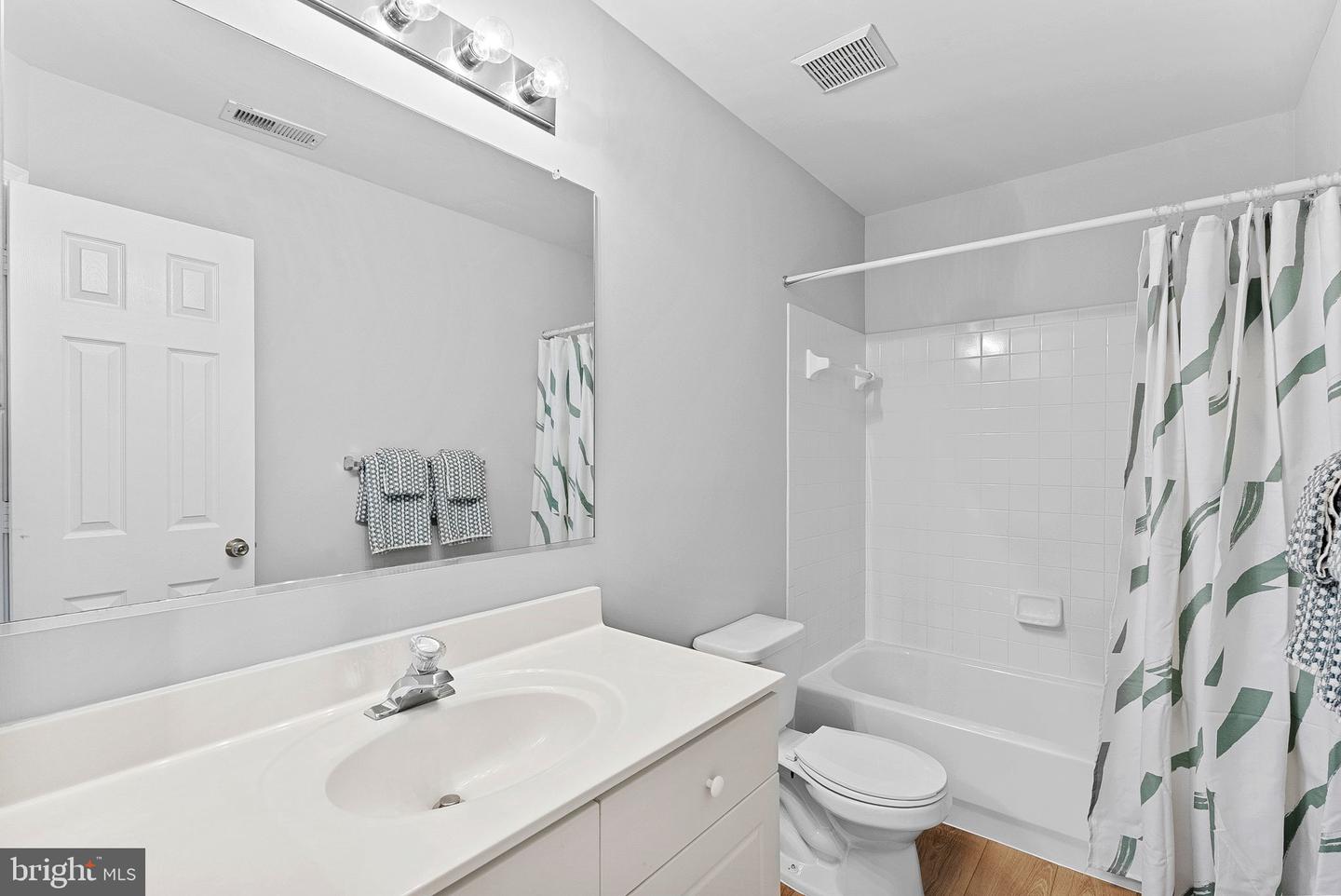 11054 CLOVERTREE CT, MANASSAS, Virginia 20109, 3 Bedrooms Bedrooms, ,2 BathroomsBathrooms,Residential,For sale,11054 CLOVERTREE CT,VAPW2105318 MLS # VAPW2105318