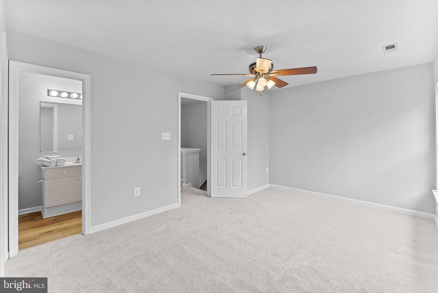 11054 CLOVERTREE CT, MANASSAS, Virginia 20109, 3 Bedrooms Bedrooms, ,2 BathroomsBathrooms,Residential,For sale,11054 CLOVERTREE CT,VAPW2105318 MLS # VAPW2105318