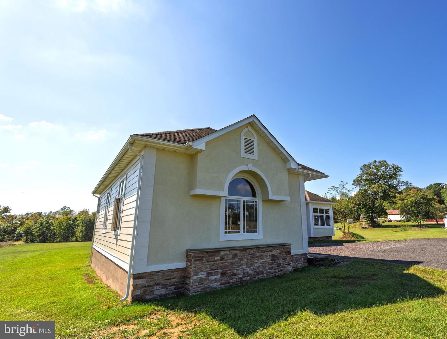 5618 W HOOVER RD, REVA, Virginia 22735, 3 Bedrooms Bedrooms, ,3 BathroomsBathrooms,Residential,For sale,5618 W HOOVER RD,VAMA2002470 MLS # VAMA2002470