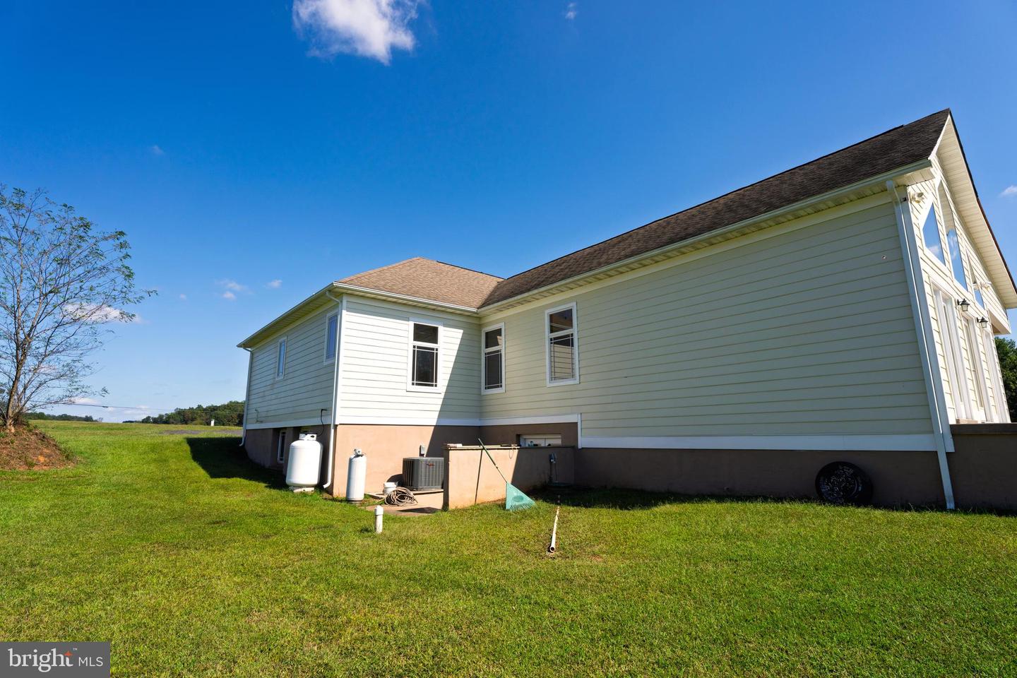 5618 W HOOVER RD, REVA, Virginia 22735, 3 Bedrooms Bedrooms, ,3 BathroomsBathrooms,Residential,For sale,5618 W HOOVER RD,VAMA2002470 MLS # VAMA2002470