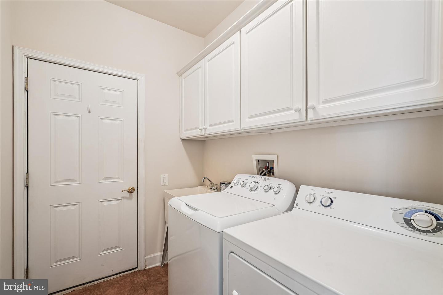 20754 ADAMS MILL PL, ASHBURN, Virginia 20147, 3 Bedrooms Bedrooms, ,3 BathroomsBathrooms,Residential,For sale,20754 ADAMS MILL PL,VALO2107998 MLS # VALO2107998