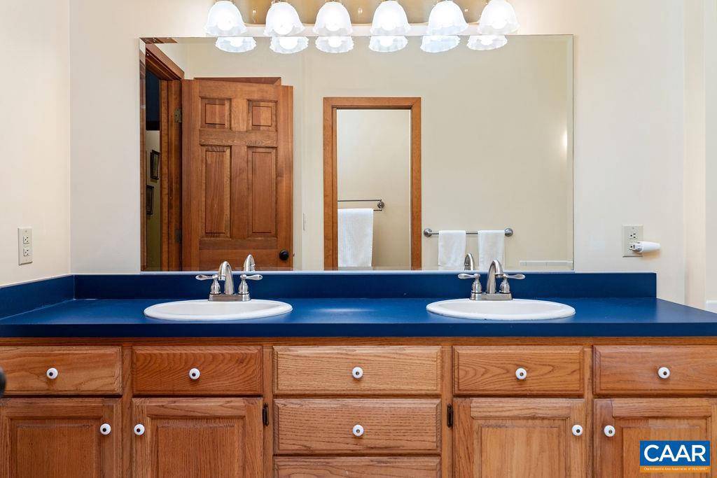 1228 LAUREL SPRINGS DR, WINTERGREEN RESORT, Virginia 22967, 5 Bedrooms Bedrooms, ,2 BathroomsBathrooms,Residential,For sale,1228 LAUREL SPRINGS DR,669613 MLS # 669613