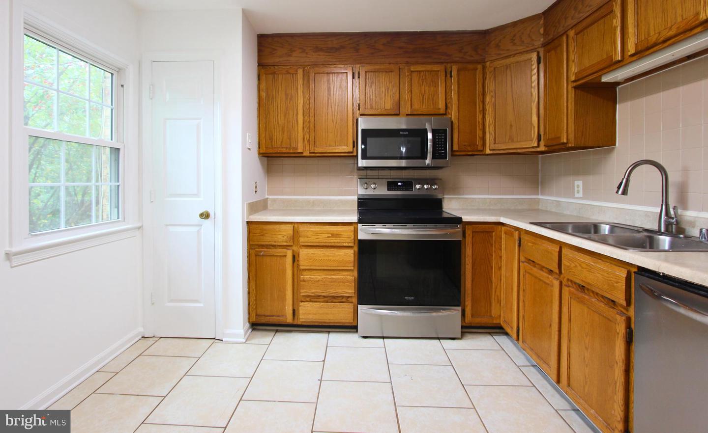 209 OVERLOOK CT, FREDERICKSBURG, Virginia 22405, 3 Bedrooms Bedrooms, ,1 BathroomBathrooms,Residential,For sale,209 OVERLOOK CT,VAST2043226 MLS # VAST2043226