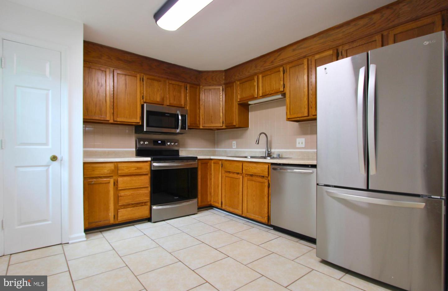 209 OVERLOOK CT, FREDERICKSBURG, Virginia 22405, 3 Bedrooms Bedrooms, ,1 BathroomBathrooms,Residential,For sale,209 OVERLOOK CT,VAST2043226 MLS # VAST2043226