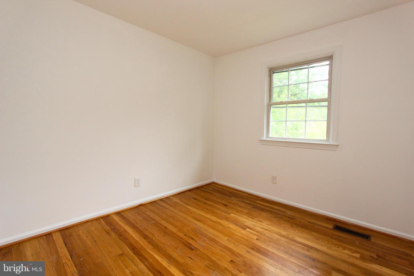 209 OVERLOOK CT, FREDERICKSBURG, Virginia 22405, 3 Bedrooms Bedrooms, ,1 BathroomBathrooms,Residential,For sale,209 OVERLOOK CT,VAST2043226 MLS # VAST2043226
