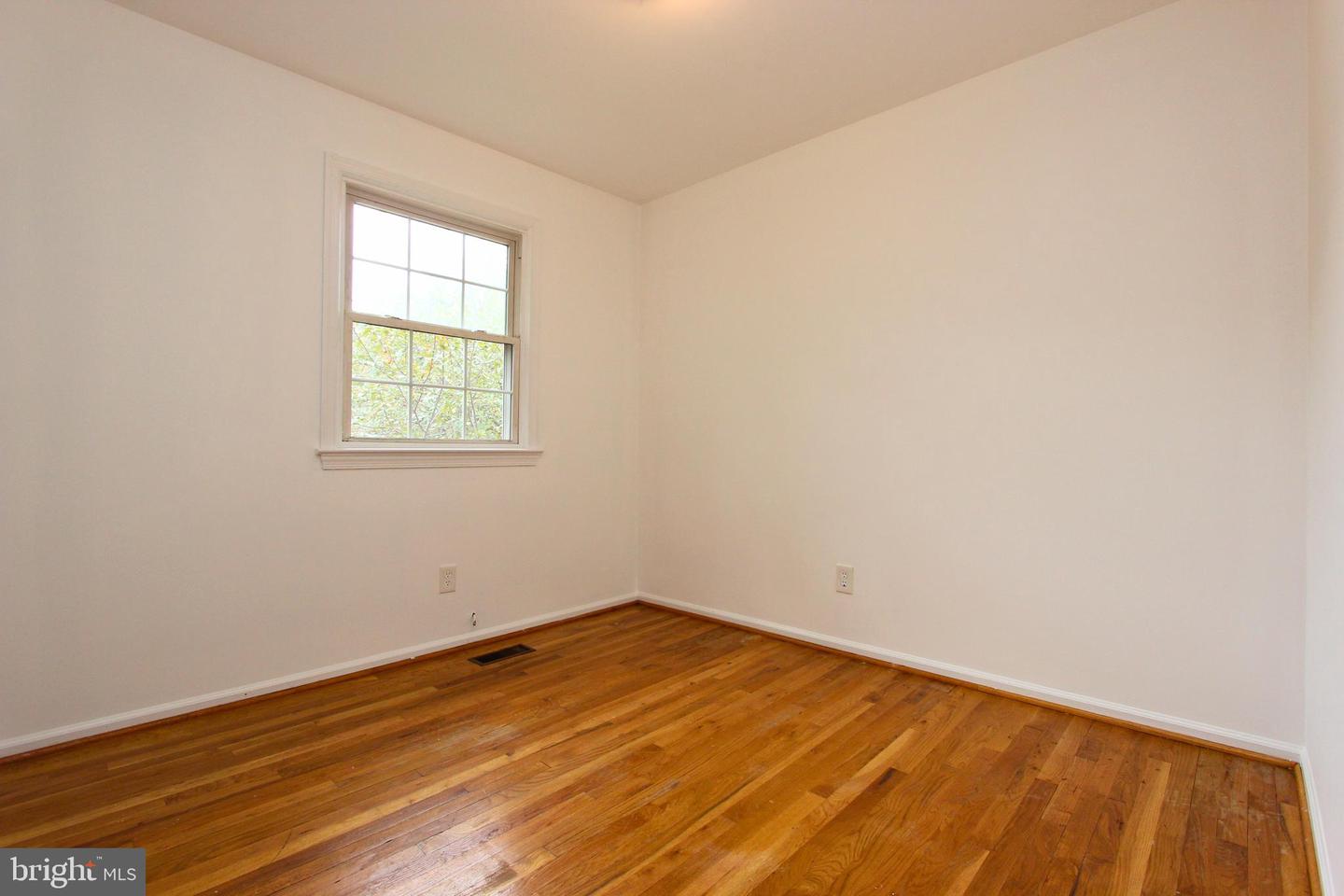 209 OVERLOOK CT, FREDERICKSBURG, Virginia 22405, 3 Bedrooms Bedrooms, ,1 BathroomBathrooms,Residential,For sale,209 OVERLOOK CT,VAST2043226 MLS # VAST2043226