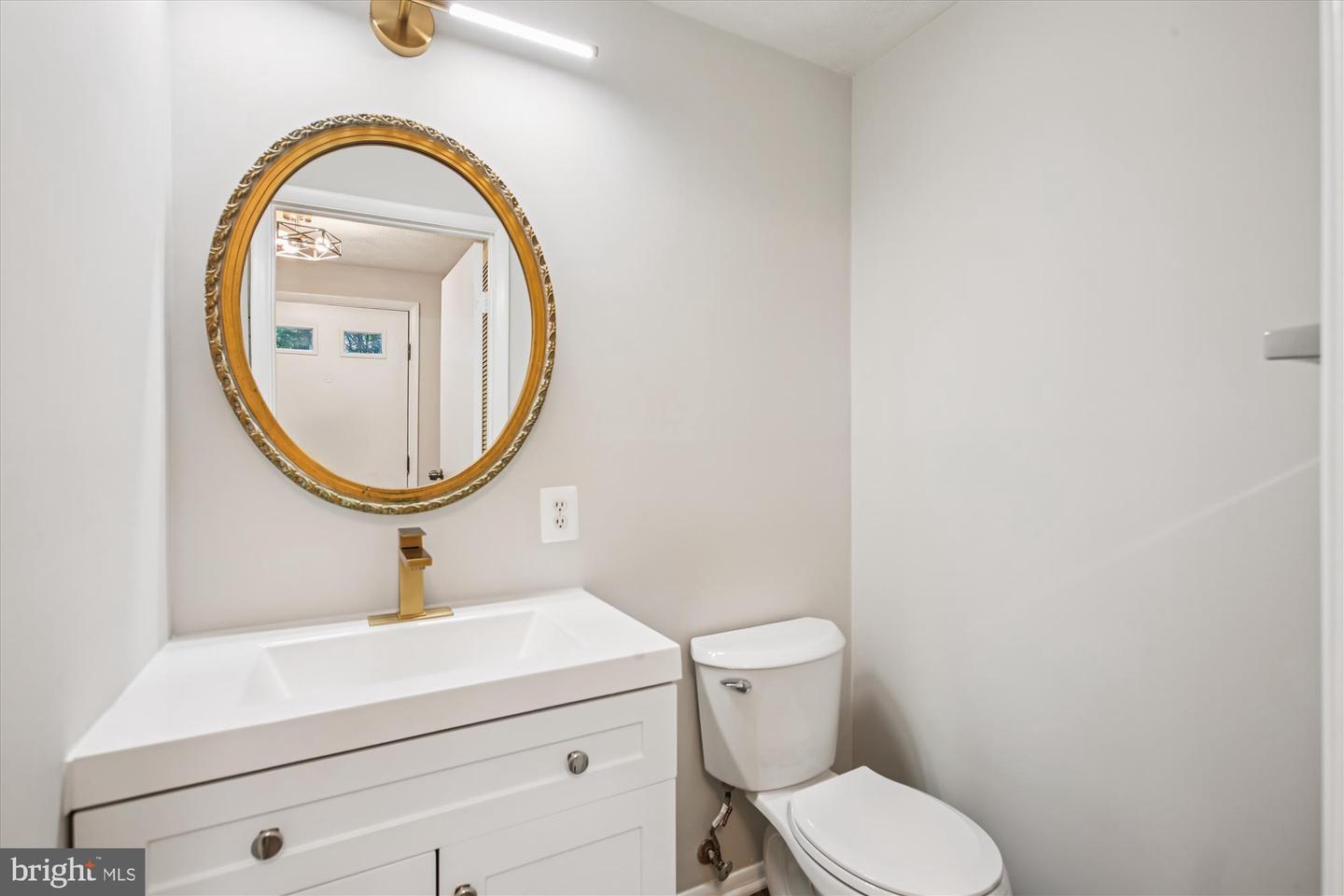 209 S VIRGINIA AVE, FALLS CHURCH, Virginia 22046, 3 Bedrooms Bedrooms, ,2 BathroomsBathrooms,Residential,For sale,209 S VIRGINIA AVE,VAFA2003332 MLS # VAFA2003332