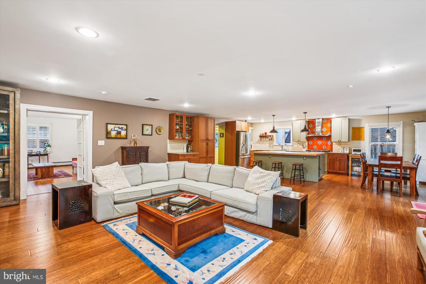 911 HILLWOOD AVE, FALLS CHURCH, Virginia 22042, 5 Bedrooms Bedrooms, ,2 BathroomsBathrooms,Residential,For sale,911 HILLWOOD AVE,VAFA2003334 MLS # VAFA2003334