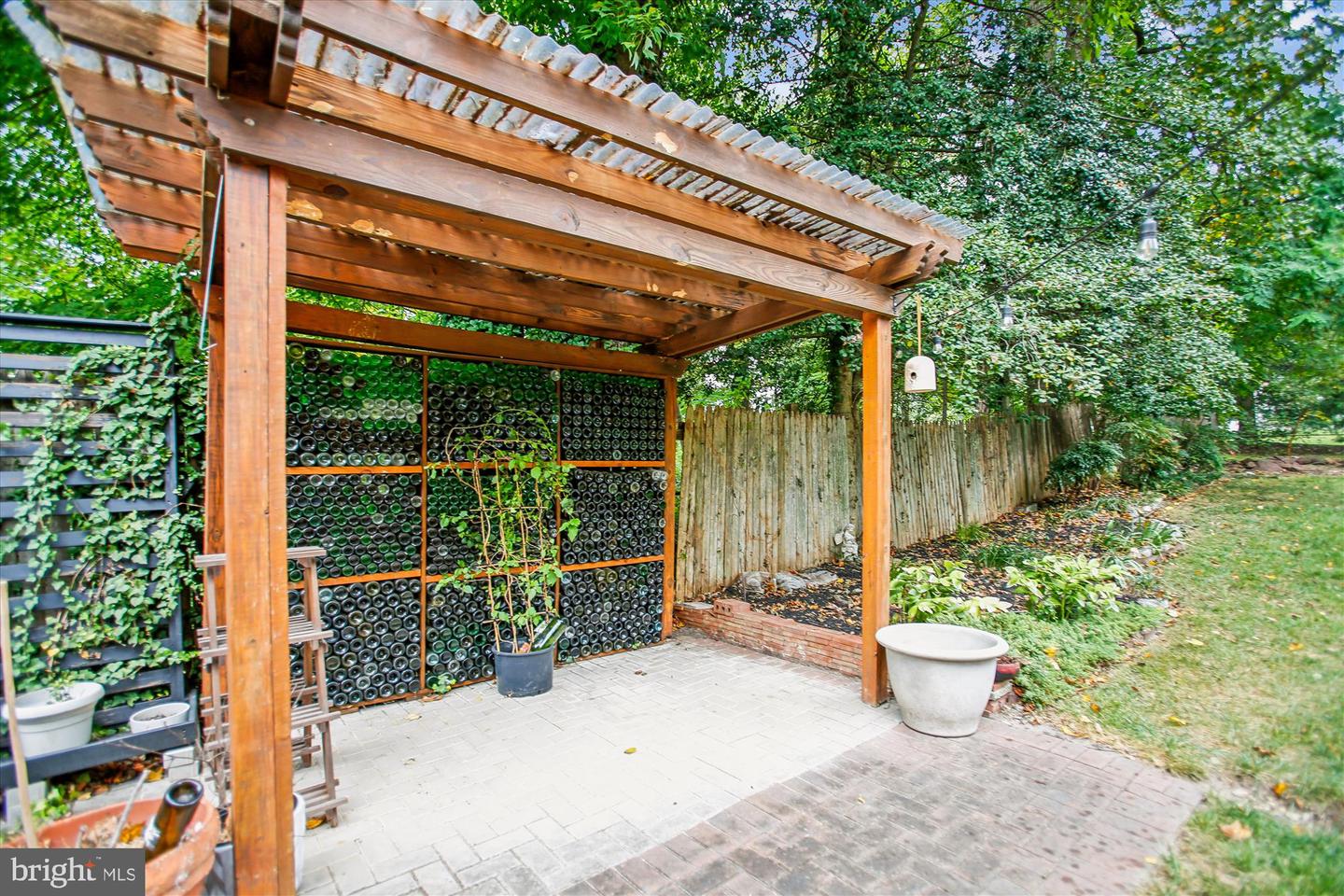 911 HILLWOOD AVE, FALLS CHURCH, Virginia 22042, 5 Bedrooms Bedrooms, ,2 BathroomsBathrooms,Residential,For sale,911 HILLWOOD AVE,VAFA2003334 MLS # VAFA2003334