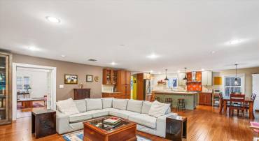 911 HILLWOOD AVE, FALLS CHURCH, Virginia 22042, 5 Bedrooms Bedrooms, ,2 BathroomsBathrooms,Residential,For sale,911 HILLWOOD AVE,VAFA2003334 MLS # VAFA2003334