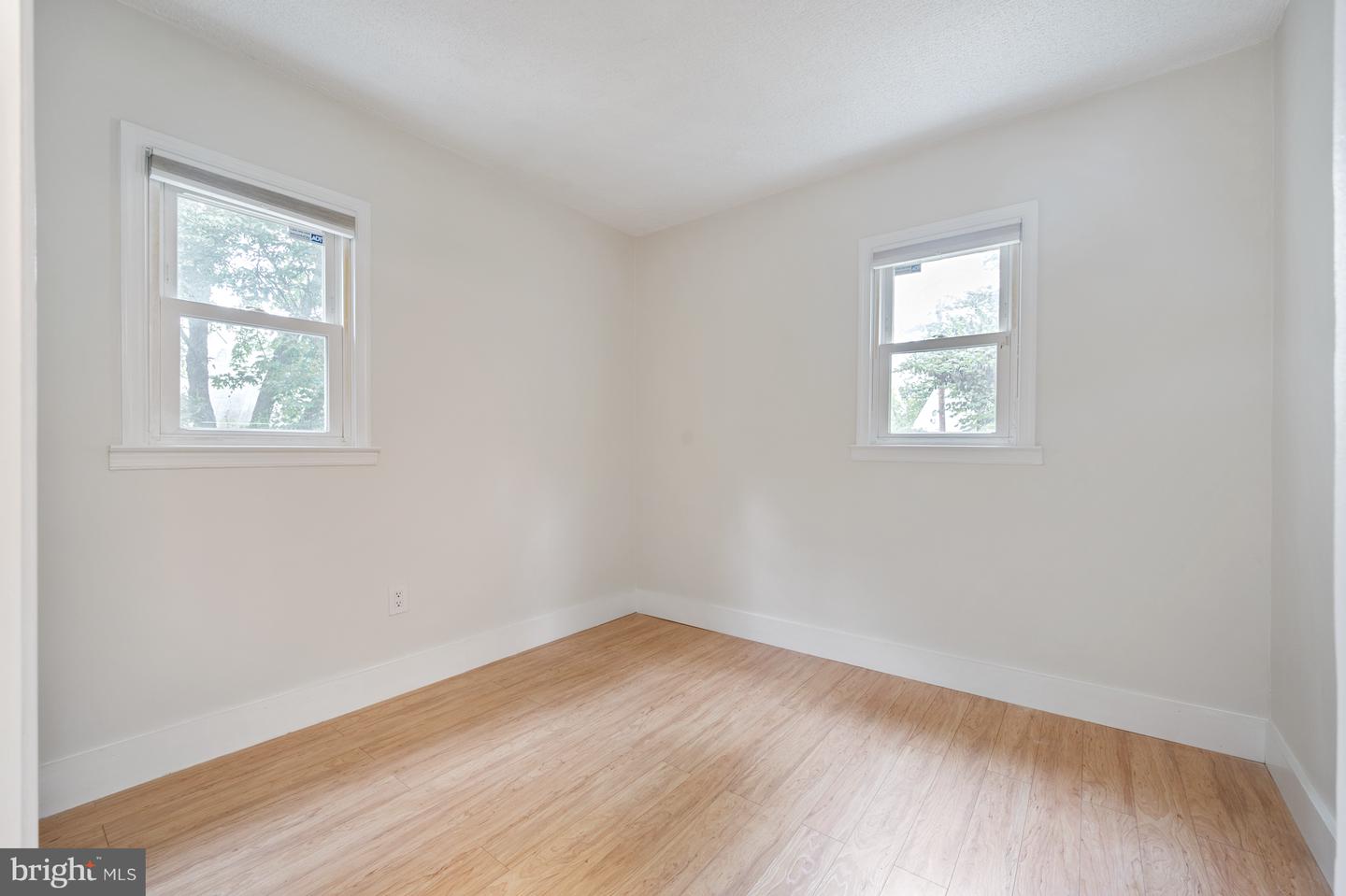 6017 PARK PL, ALEXANDRIA, Virginia 22303, 3 Bedrooms Bedrooms, ,1 BathroomBathrooms,Residential,For sale,6017 PARK PL,VAFX2241552 MLS # VAFX2241552
