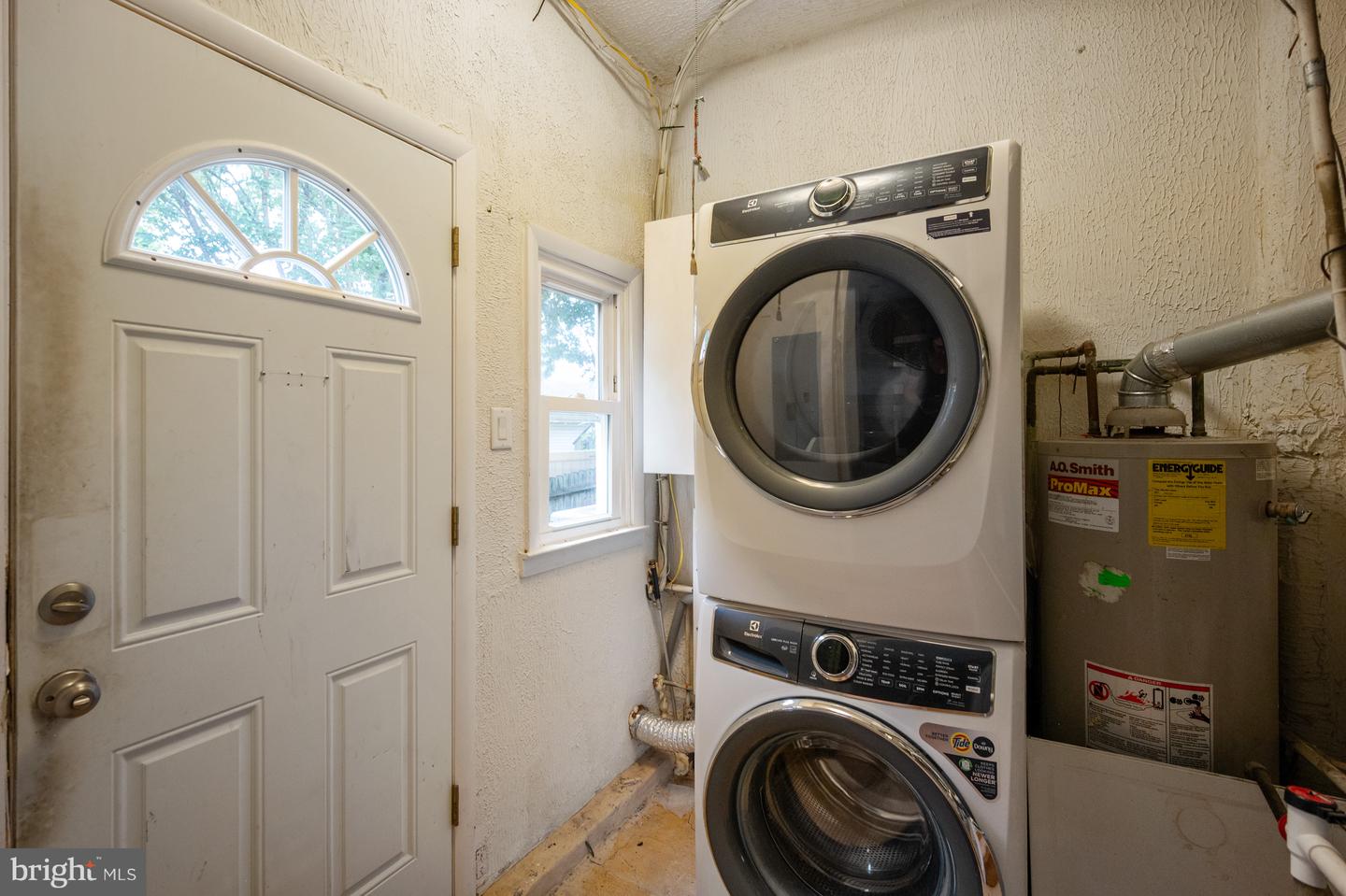 6017 PARK PL, ALEXANDRIA, Virginia 22303, 3 Bedrooms Bedrooms, ,1 BathroomBathrooms,Residential,For sale,6017 PARK PL,VAFX2241552 MLS # VAFX2241552