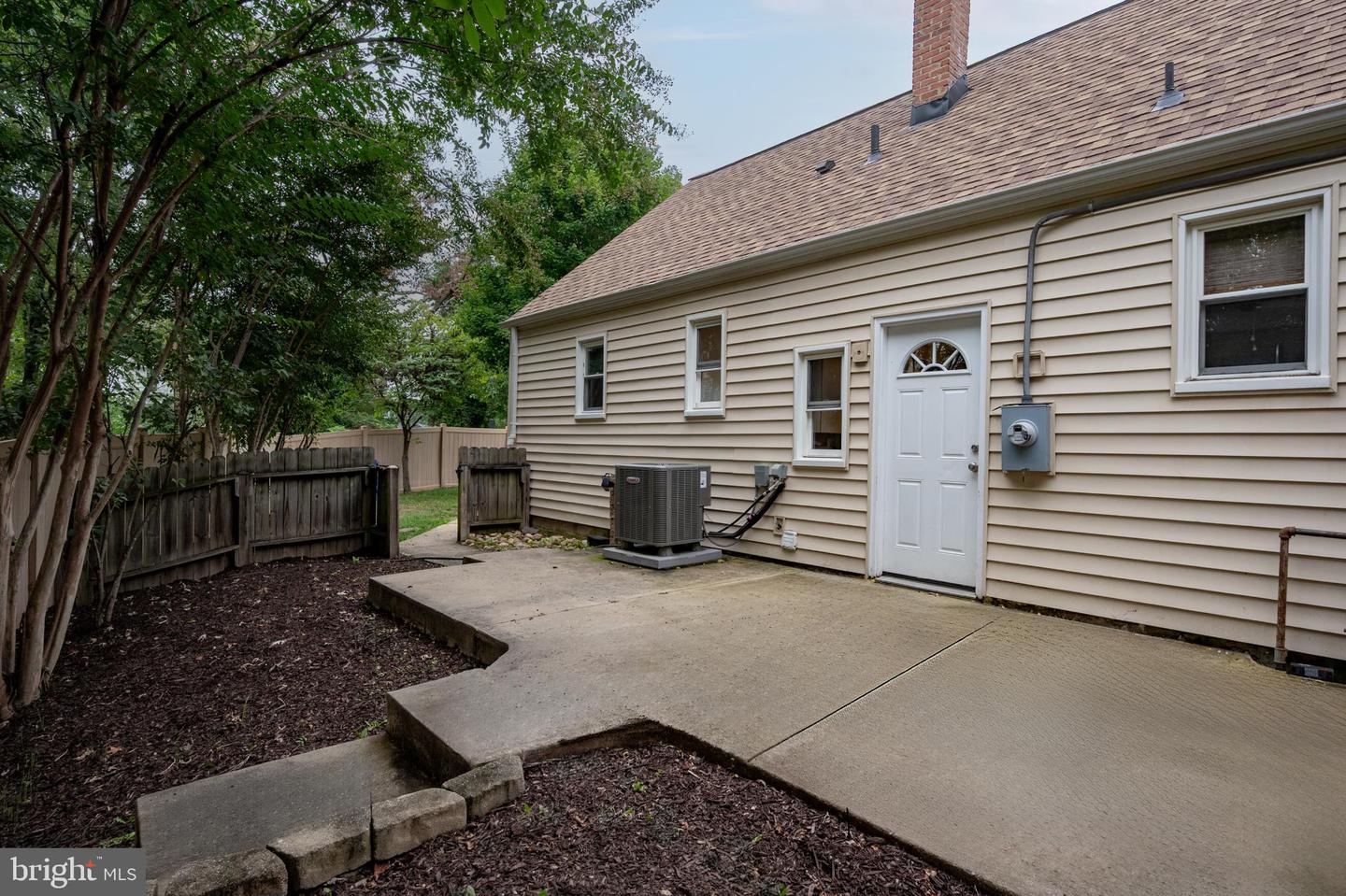 6017 PARK PL, ALEXANDRIA, Virginia 22303, 3 Bedrooms Bedrooms, ,1 BathroomBathrooms,Residential,For sale,6017 PARK PL,VAFX2241552 MLS # VAFX2241552