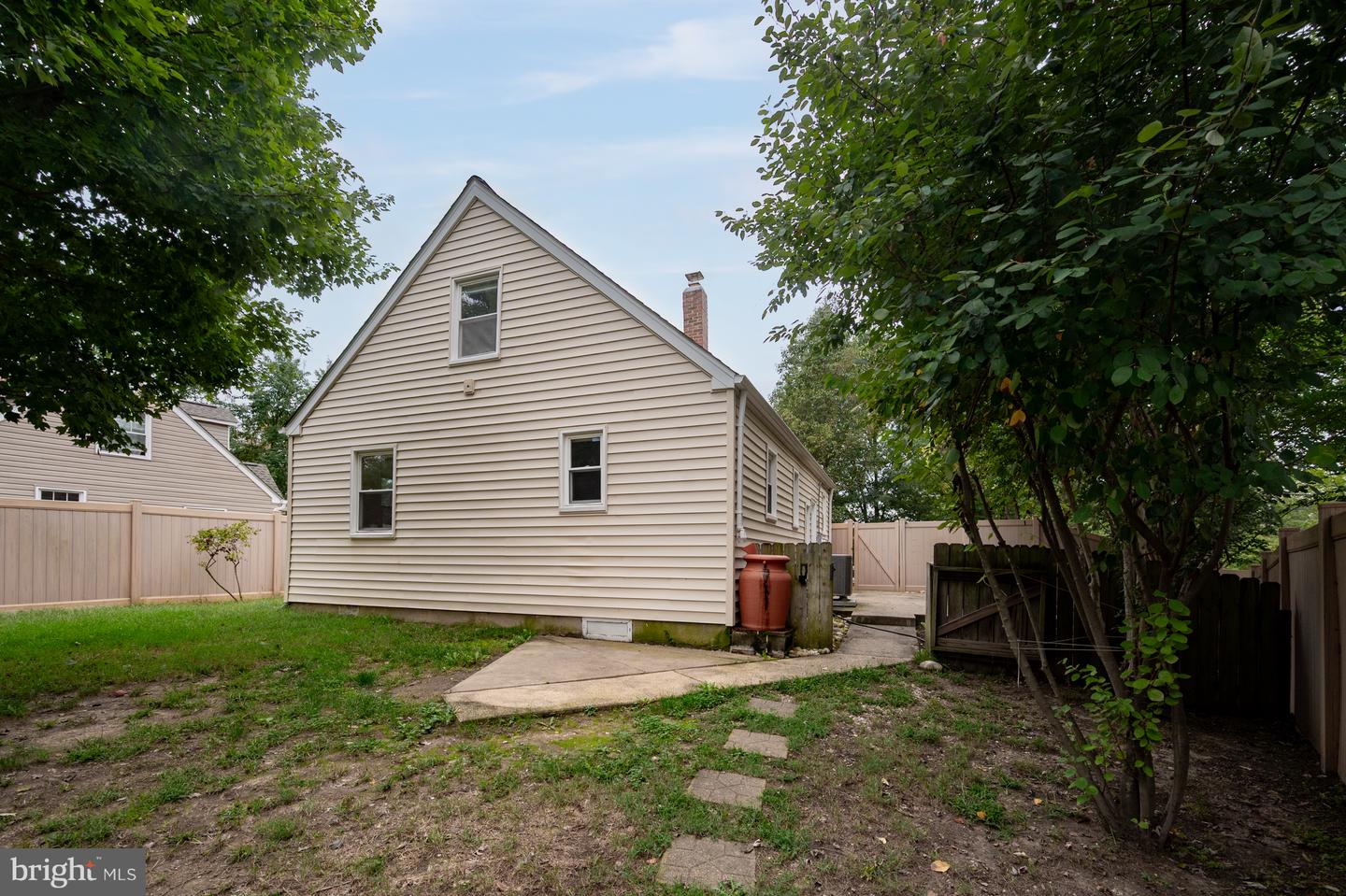 6017 PARK PL, ALEXANDRIA, Virginia 22303, 3 Bedrooms Bedrooms, ,1 BathroomBathrooms,Residential,For sale,6017 PARK PL,VAFX2241552 MLS # VAFX2241552