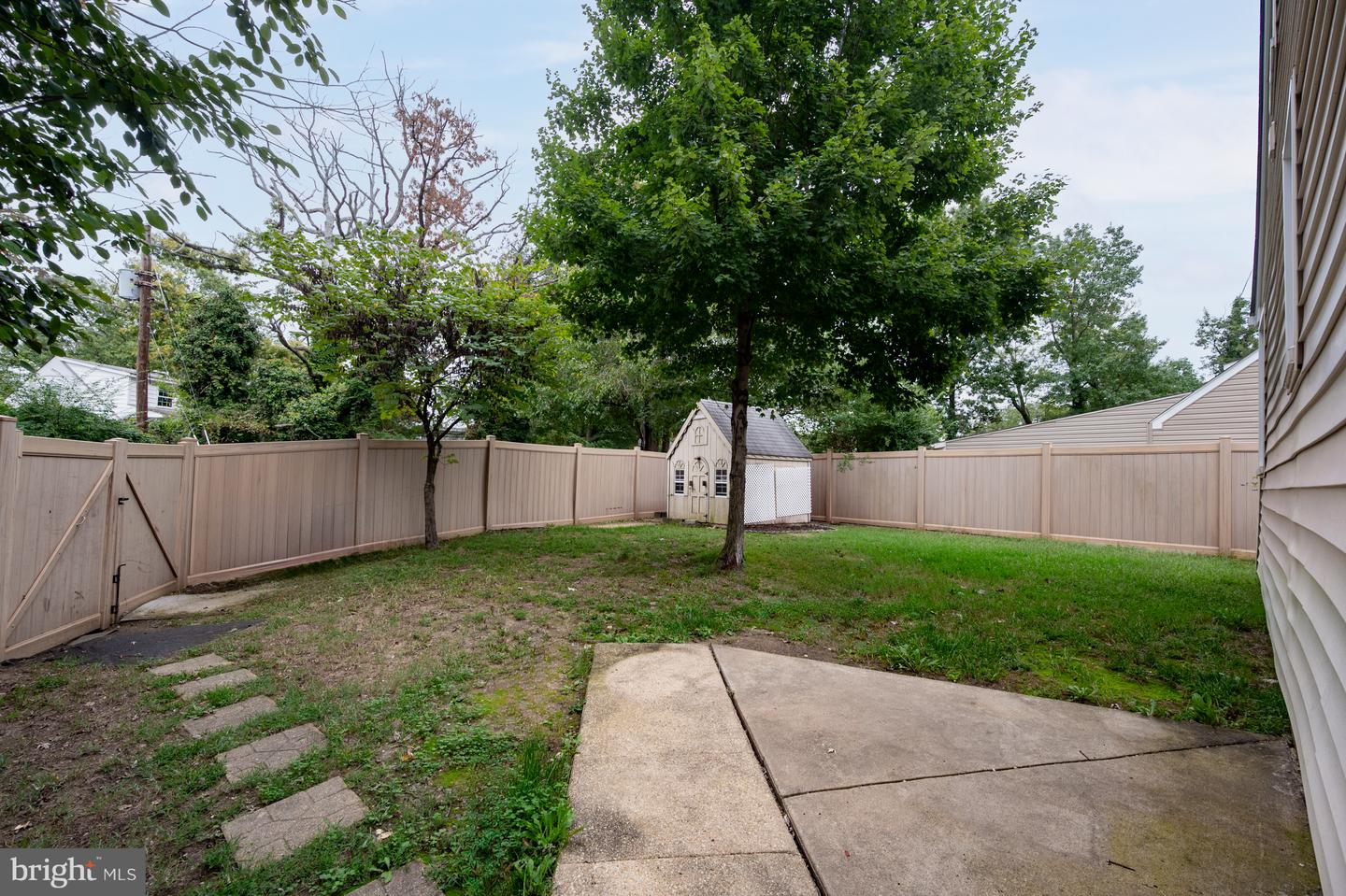 6017 PARK PL, ALEXANDRIA, Virginia 22303, 3 Bedrooms Bedrooms, ,1 BathroomBathrooms,Residential,For sale,6017 PARK PL,VAFX2241552 MLS # VAFX2241552