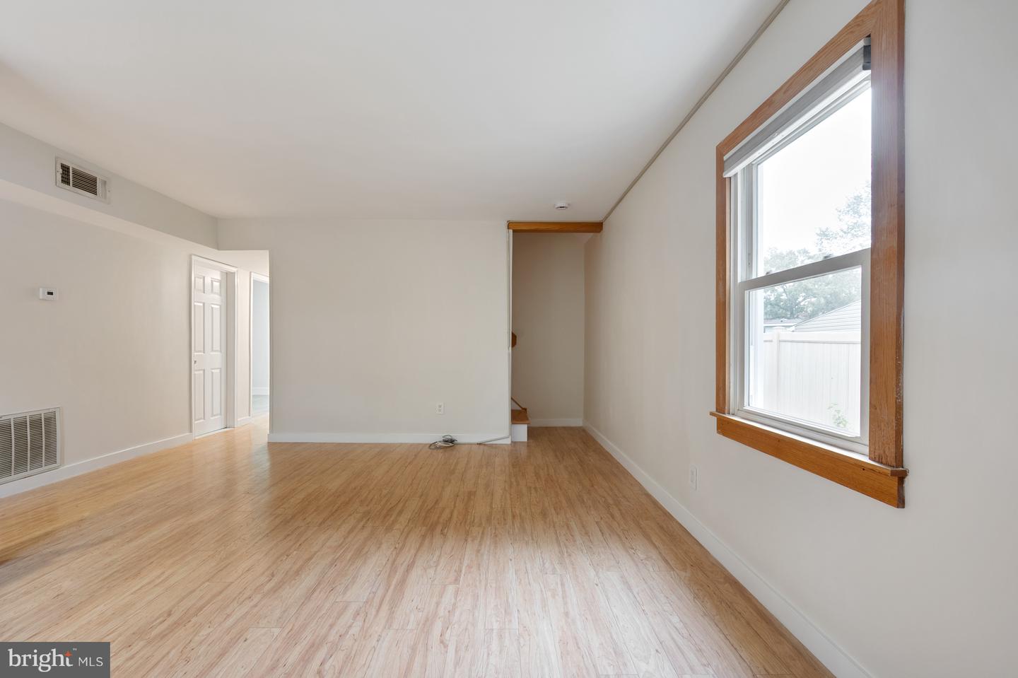 6017 PARK PL, ALEXANDRIA, Virginia 22303, 3 Bedrooms Bedrooms, ,1 BathroomBathrooms,Residential,For sale,6017 PARK PL,VAFX2241552 MLS # VAFX2241552