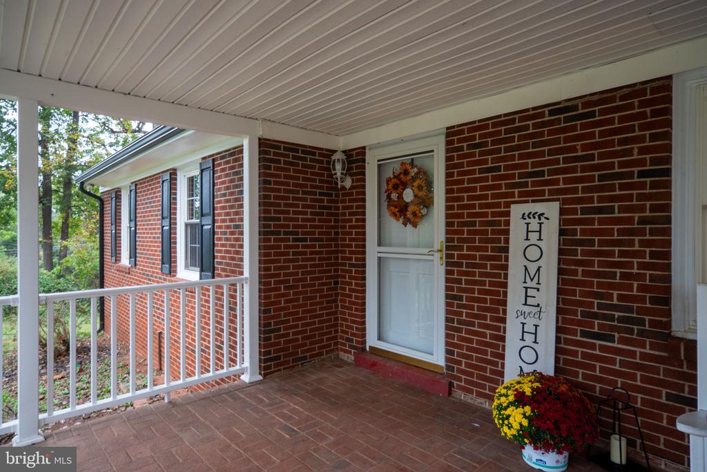12343 METLOCK RD, CULPEPER, Virginia 22701, 4 Bedrooms Bedrooms, ,3 BathroomsBathrooms,Residential,12343 METLOCK RD,VACU2011742 MLS # VACU2011742