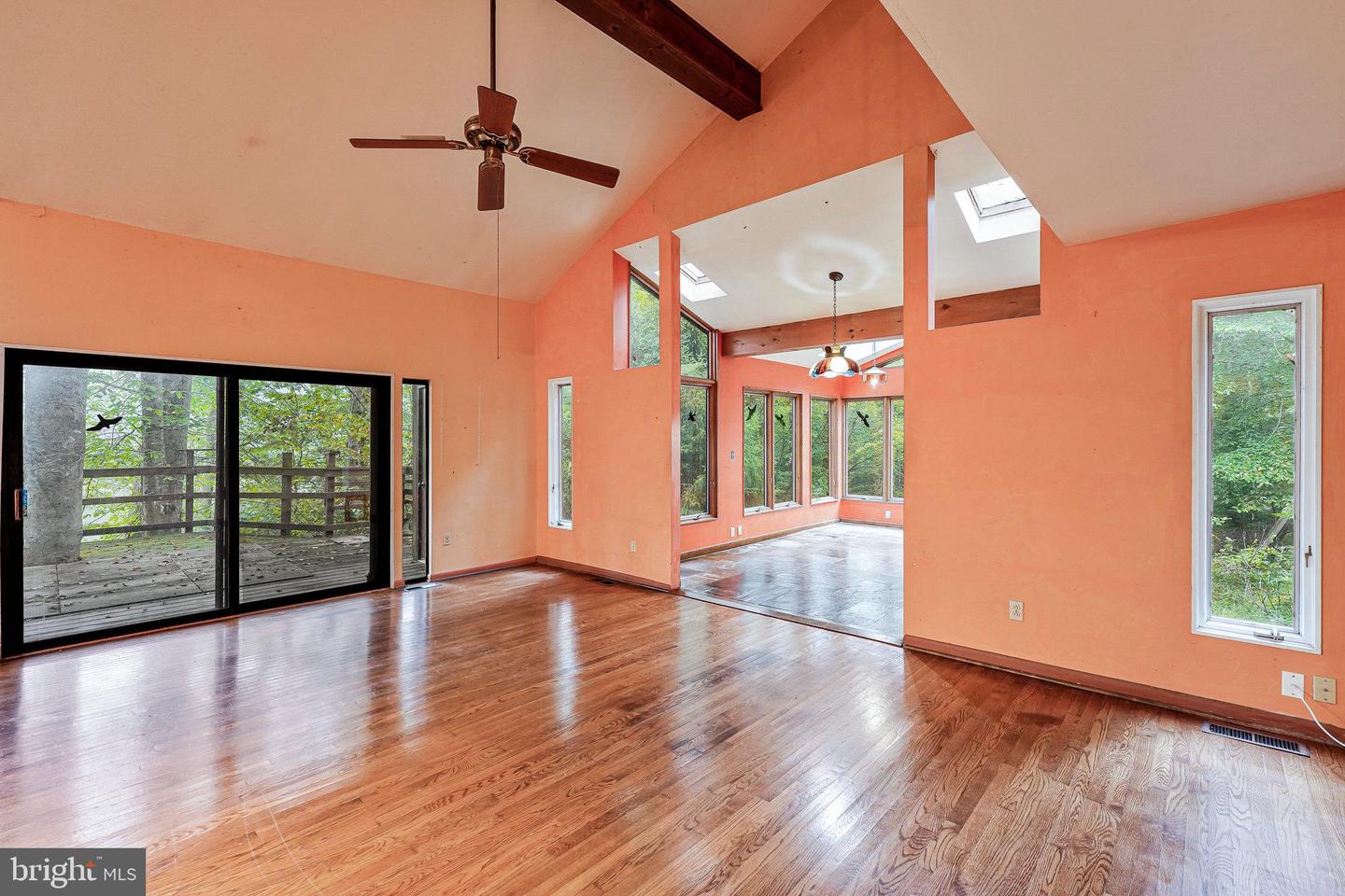 10400 HAMPTON RD, FAIRFAX STATION, Virginia 22039, 6 Bedrooms Bedrooms, ,3 BathroomsBathrooms,Residential,For sale,10400 HAMPTON RD,VAFX2249798 MLS # VAFX2249798