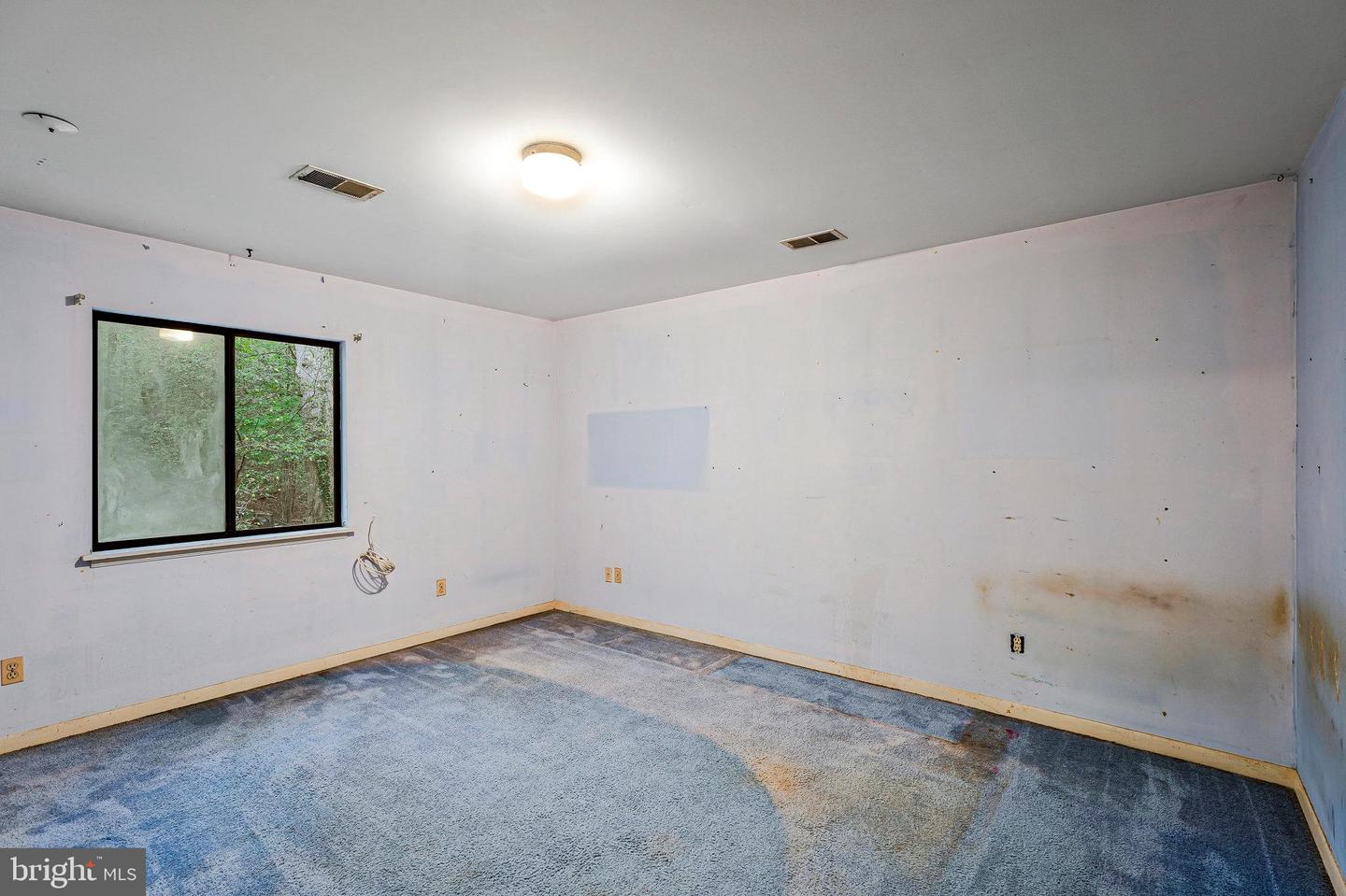 10400 HAMPTON RD, FAIRFAX STATION, Virginia 22039, 6 Bedrooms Bedrooms, ,3 BathroomsBathrooms,Residential,For sale,10400 HAMPTON RD,VAFX2249798 MLS # VAFX2249798