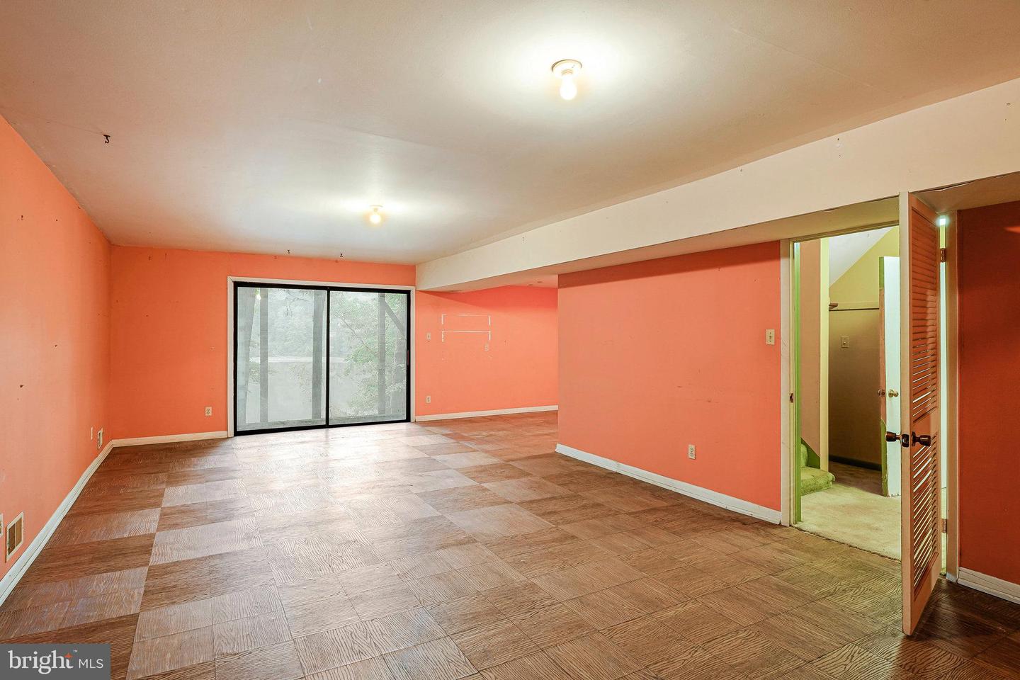 10400 HAMPTON RD, FAIRFAX STATION, Virginia 22039, 6 Bedrooms Bedrooms, ,3 BathroomsBathrooms,Residential,For sale,10400 HAMPTON RD,VAFX2249798 MLS # VAFX2249798