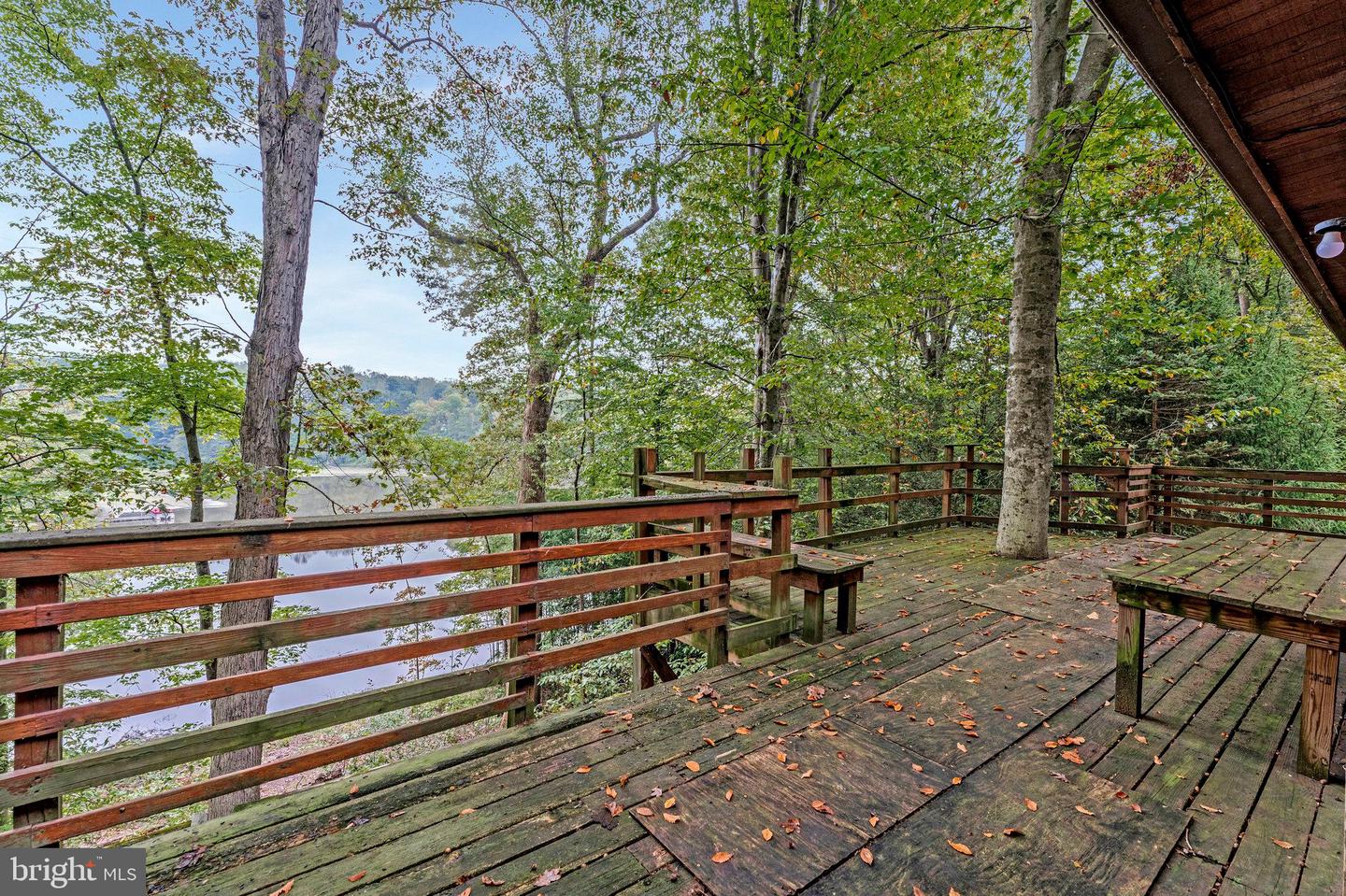 10400 HAMPTON RD, FAIRFAX STATION, Virginia 22039, 6 Bedrooms Bedrooms, ,3 BathroomsBathrooms,Residential,For sale,10400 HAMPTON RD,VAFX2249798 MLS # VAFX2249798
