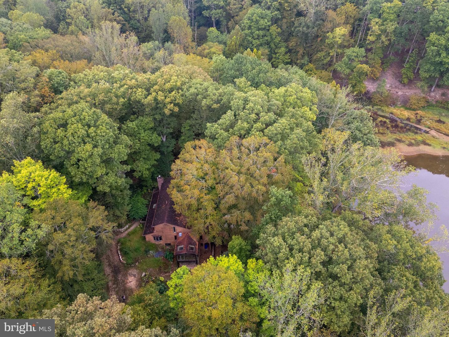 10400 HAMPTON RD, FAIRFAX STATION, Virginia 22039, 6 Bedrooms Bedrooms, ,3 BathroomsBathrooms,Residential,For sale,10400 HAMPTON RD,VAFX2249798 MLS # VAFX2249798