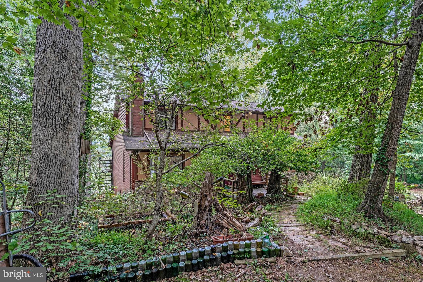 10400 HAMPTON RD, FAIRFAX STATION, Virginia 22039, 6 Bedrooms Bedrooms, ,3 BathroomsBathrooms,Residential,For sale,10400 HAMPTON RD,VAFX2249798 MLS # VAFX2249798
