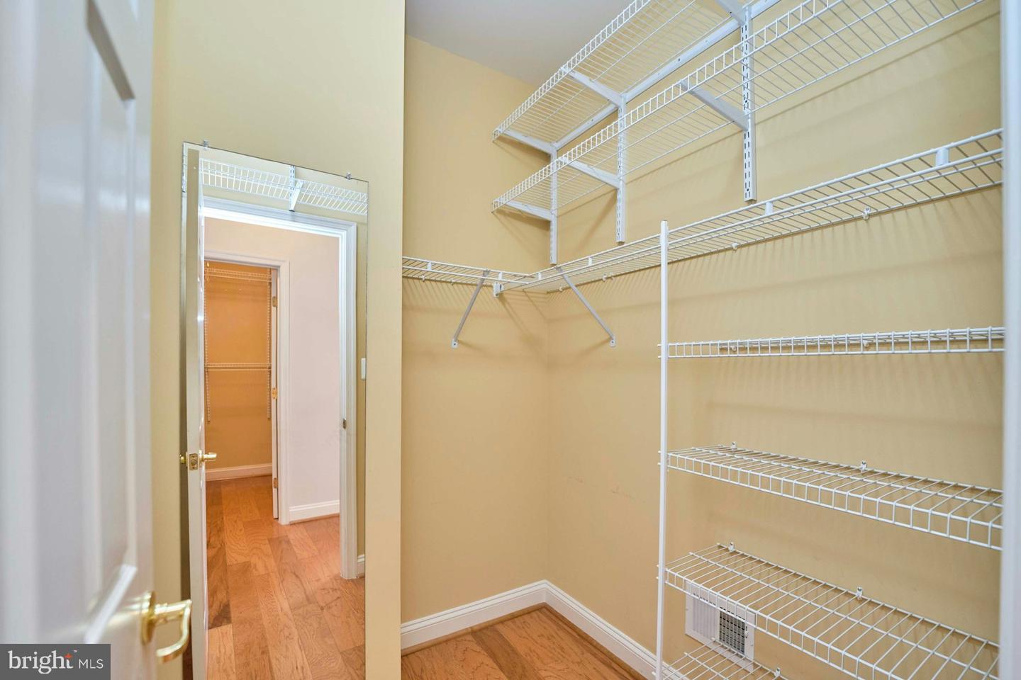 6816 TRED AVON PL, GAINESVILLE, Virginia 20155, 3 Bedrooms Bedrooms, ,3 BathroomsBathrooms,Residential,For sale,6816 TRED AVON PL,VAPW2099616 MLS # VAPW2099616