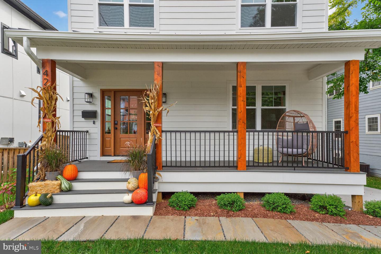 423 N CLEVELAND ST, ARLINGTON, Virginia 22201, 5 Bedrooms Bedrooms, ,5 BathroomsBathrooms,Residential,For sale,423 N CLEVELAND ST,VAAR2061848 MLS # VAAR2061848