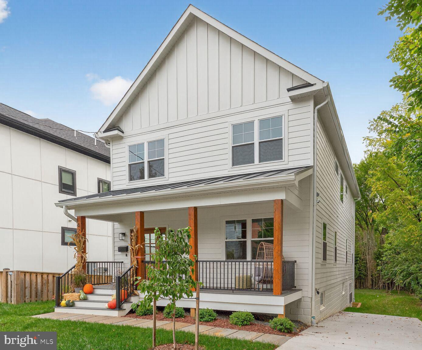 423 N CLEVELAND ST, ARLINGTON, Virginia 22201, 5 Bedrooms Bedrooms, ,5 BathroomsBathrooms,Residential,For sale,423 N CLEVELAND ST,VAAR2061848 MLS # VAAR2061848