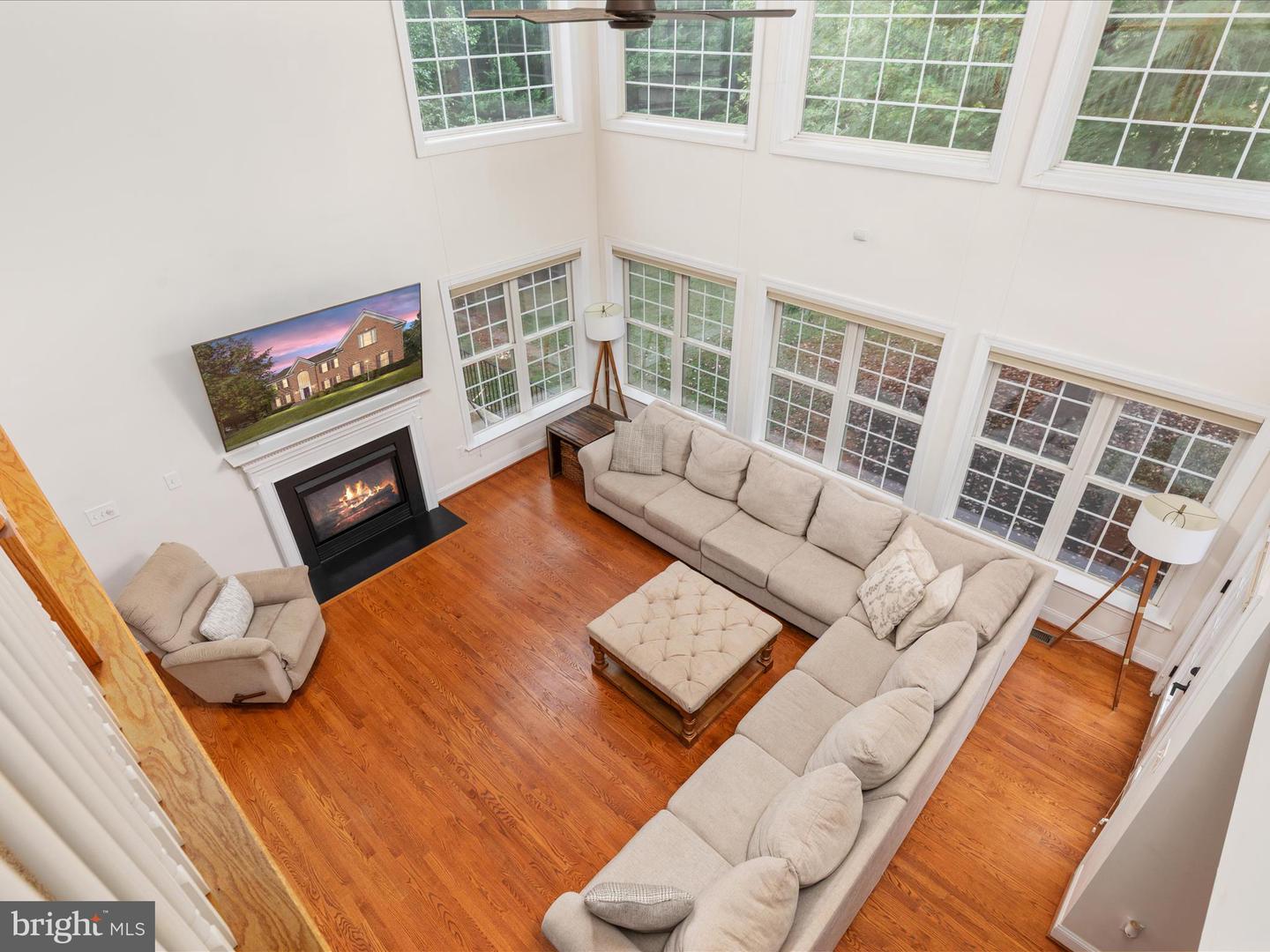 6904 EMMA CT, WARRENTON, Virginia 20187, 5 Bedrooms Bedrooms, ,4 BathroomsBathrooms,Residential,For sale,6904 EMMA CT,VAFQ2017864 MLS # VAFQ2017864