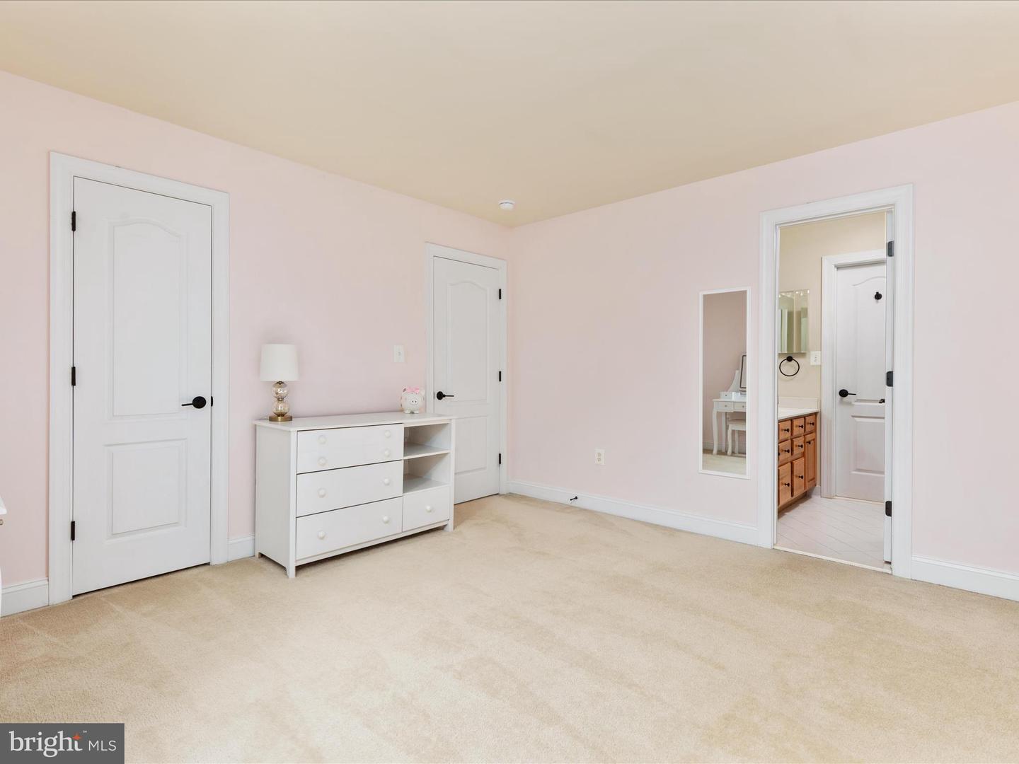 6904 EMMA CT, WARRENTON, Virginia 20187, 5 Bedrooms Bedrooms, ,4 BathroomsBathrooms,Residential,For sale,6904 EMMA CT,VAFQ2017864 MLS # VAFQ2017864