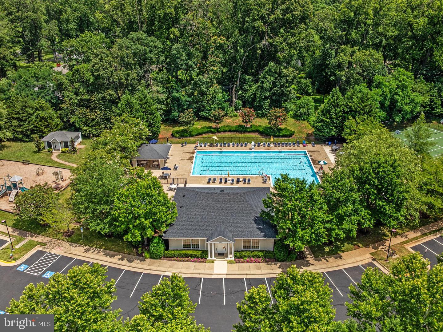 6904 EMMA CT, WARRENTON, Virginia 20187, 5 Bedrooms Bedrooms, ,4 BathroomsBathrooms,Residential,For sale,6904 EMMA CT,VAFQ2017864 MLS # VAFQ2017864