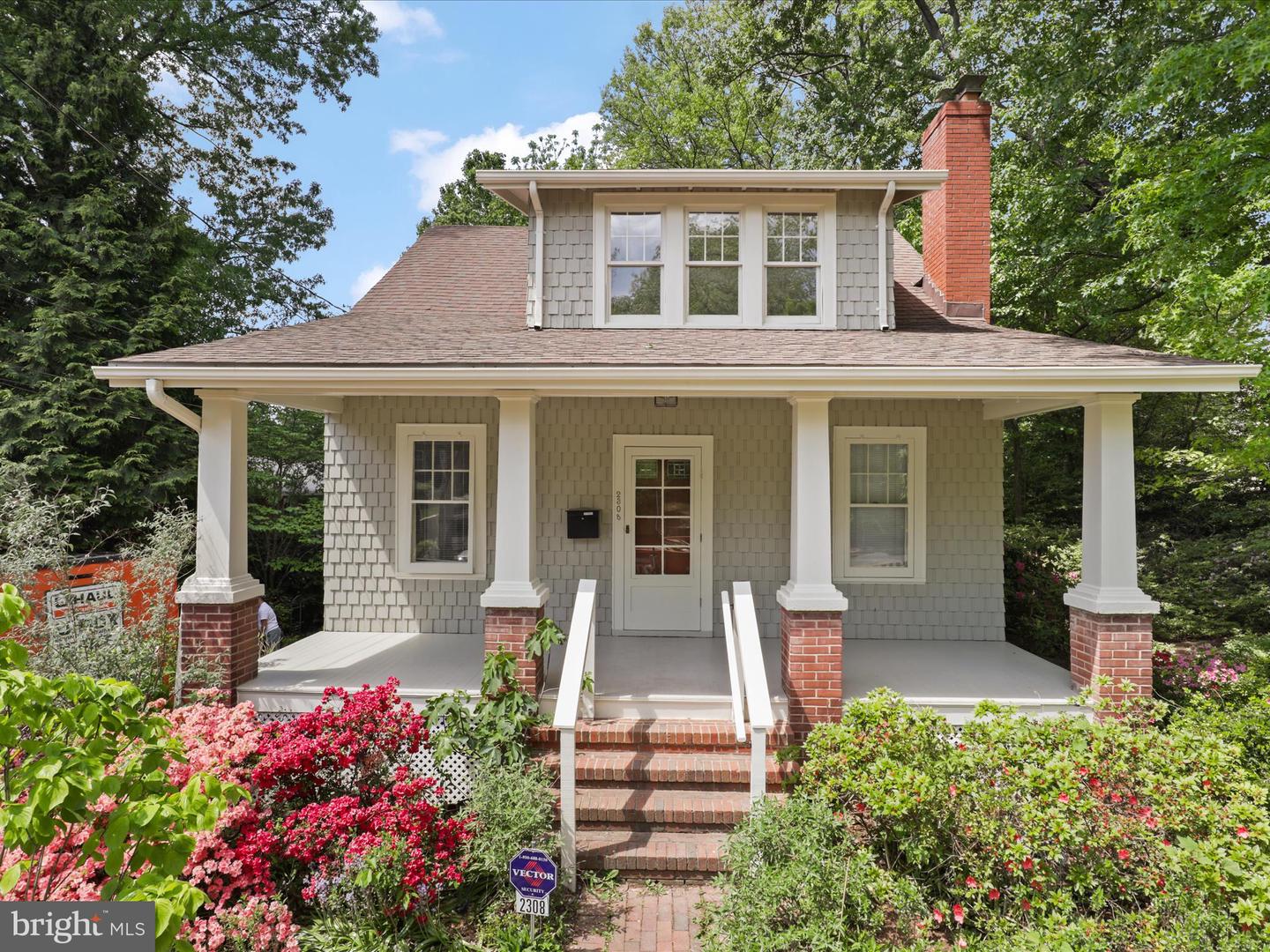 2308 N LEXINGTON ST, ARLINGTON, Virginia 22205, 3 Bedrooms Bedrooms, 5 Rooms Rooms,1 BathroomBathrooms,Residential,For sale,2308 N LEXINGTON ST,VAAR2062086 MLS # VAAR2062086